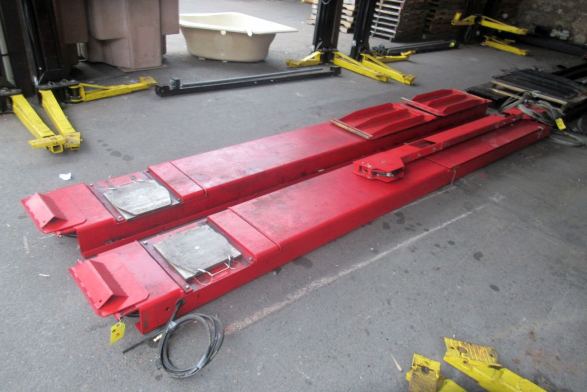 Rotary Open Front Alignment Rack w/Control, Readout, Etc.