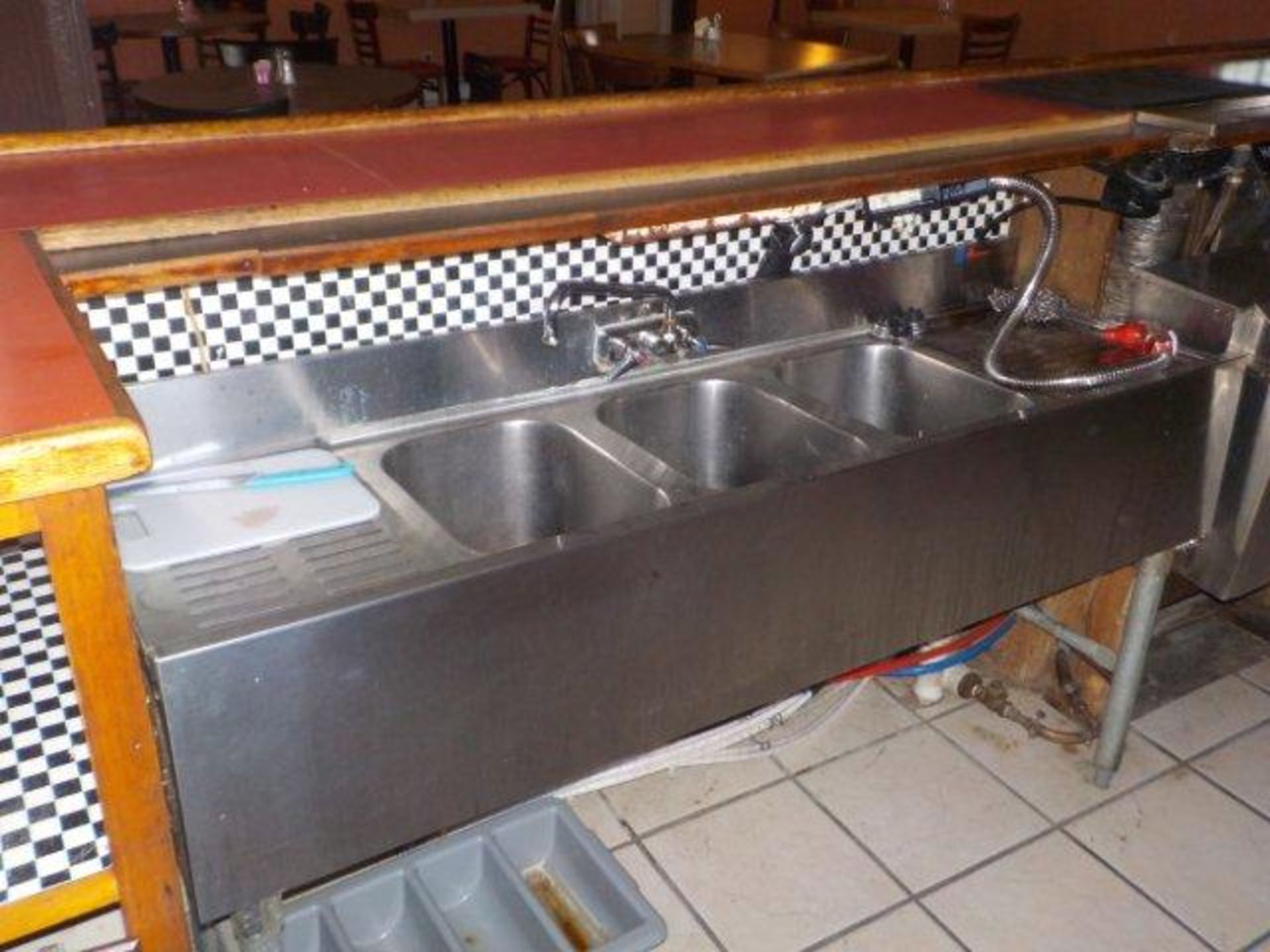 BULK BID: The Real Estate & Restaurant Equipment/Fixtures as a Whole. Lots 1 & 2. - Image 8 of 32