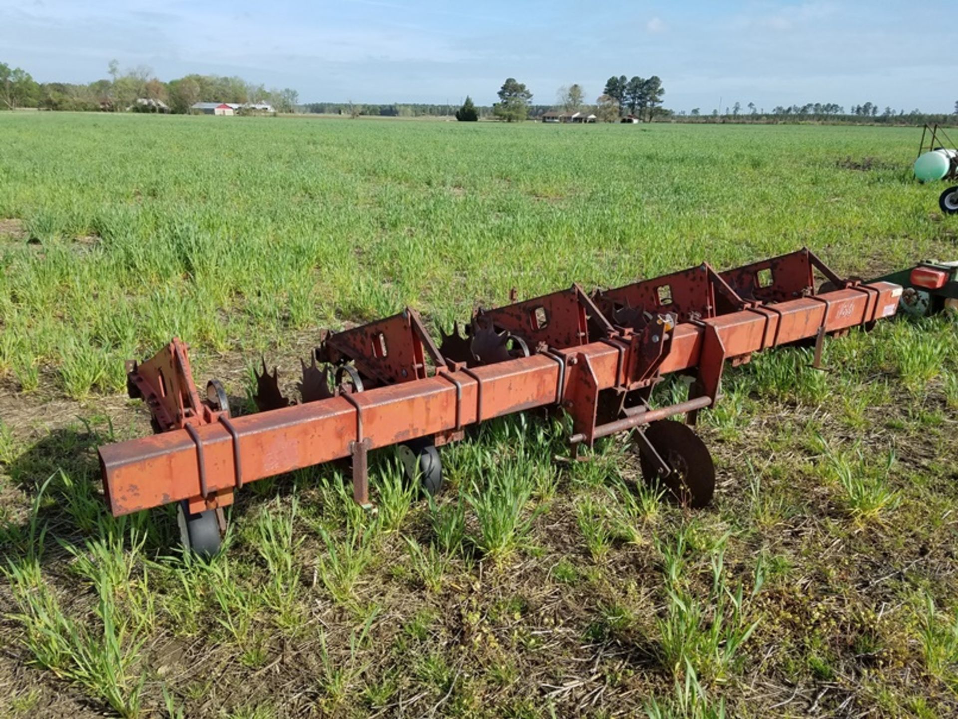 Case 4 row danish tine