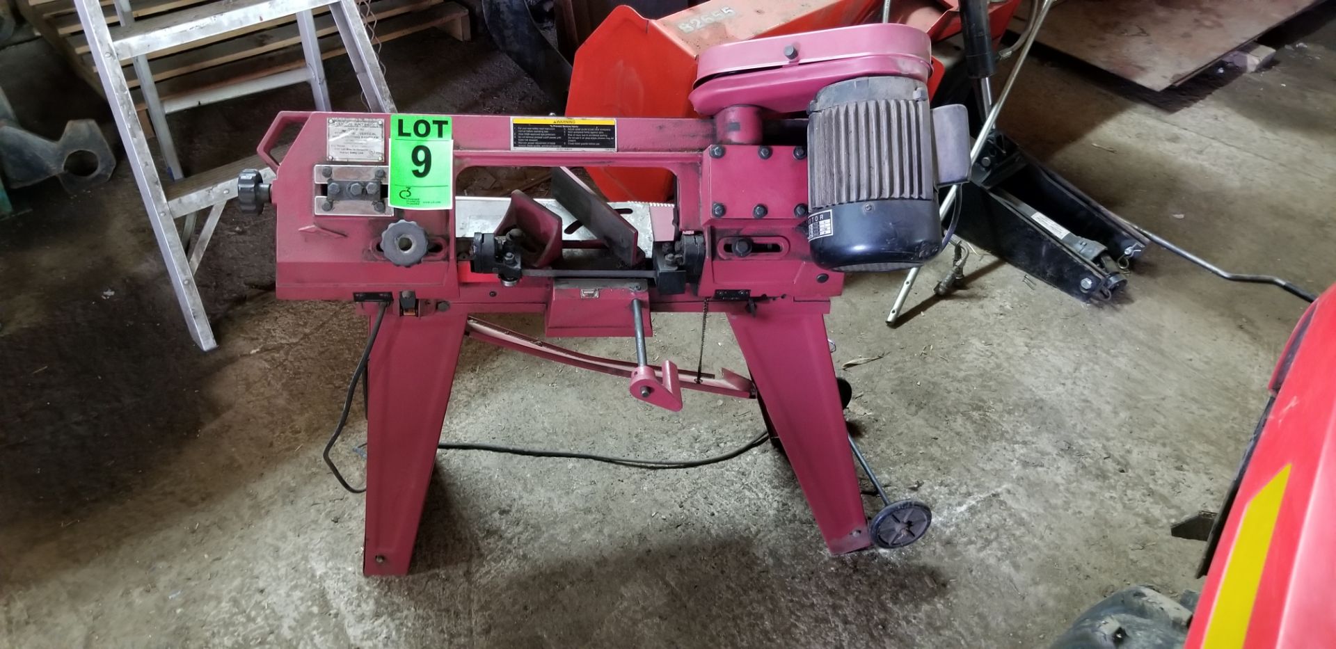 CENTRAL MACHINERY metal-cutting bandsaw 1HP