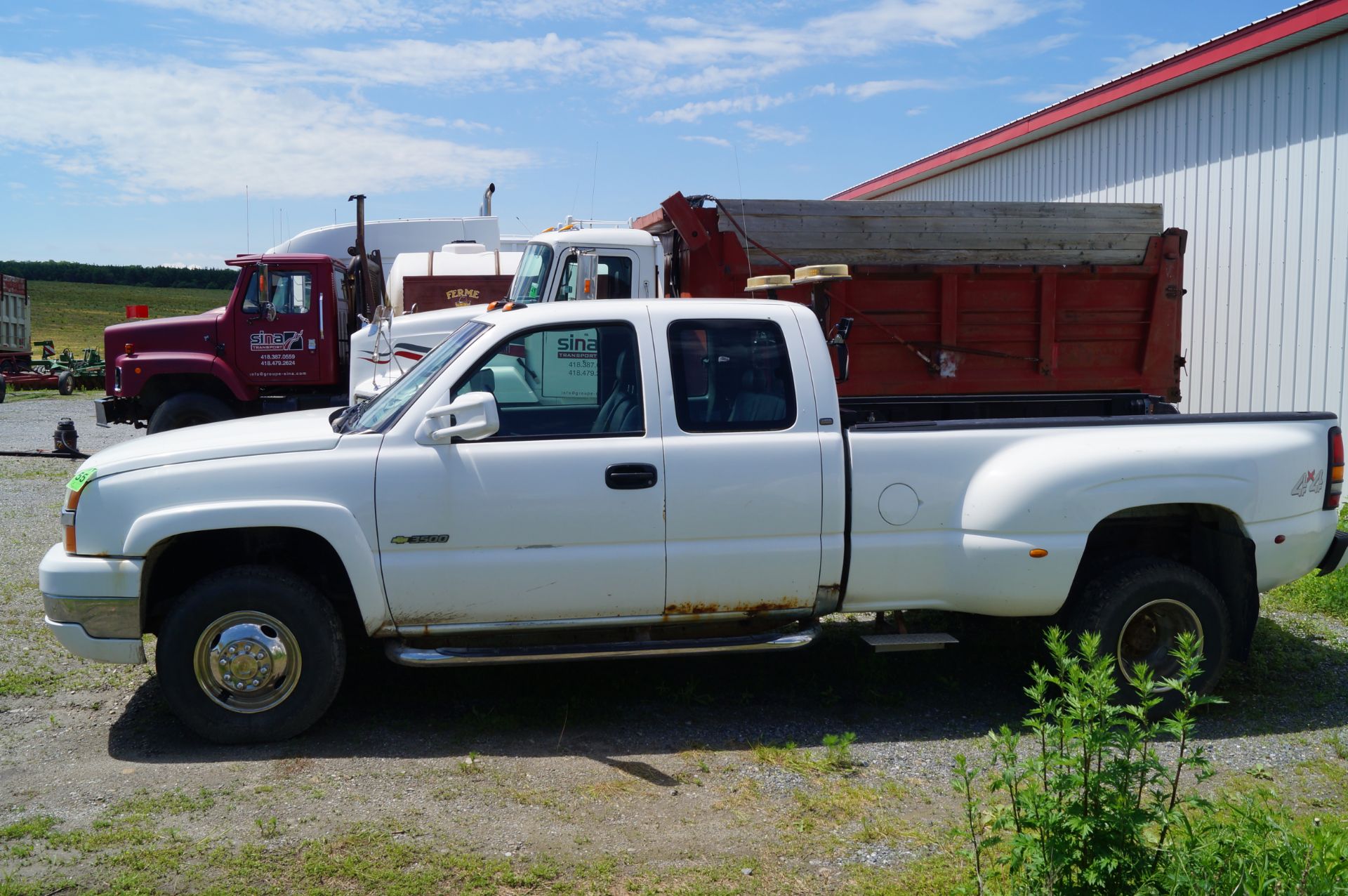 2004 4 x 4, 4 portes, Moteur :6-axle low-boy trailer - Image 8 of 13