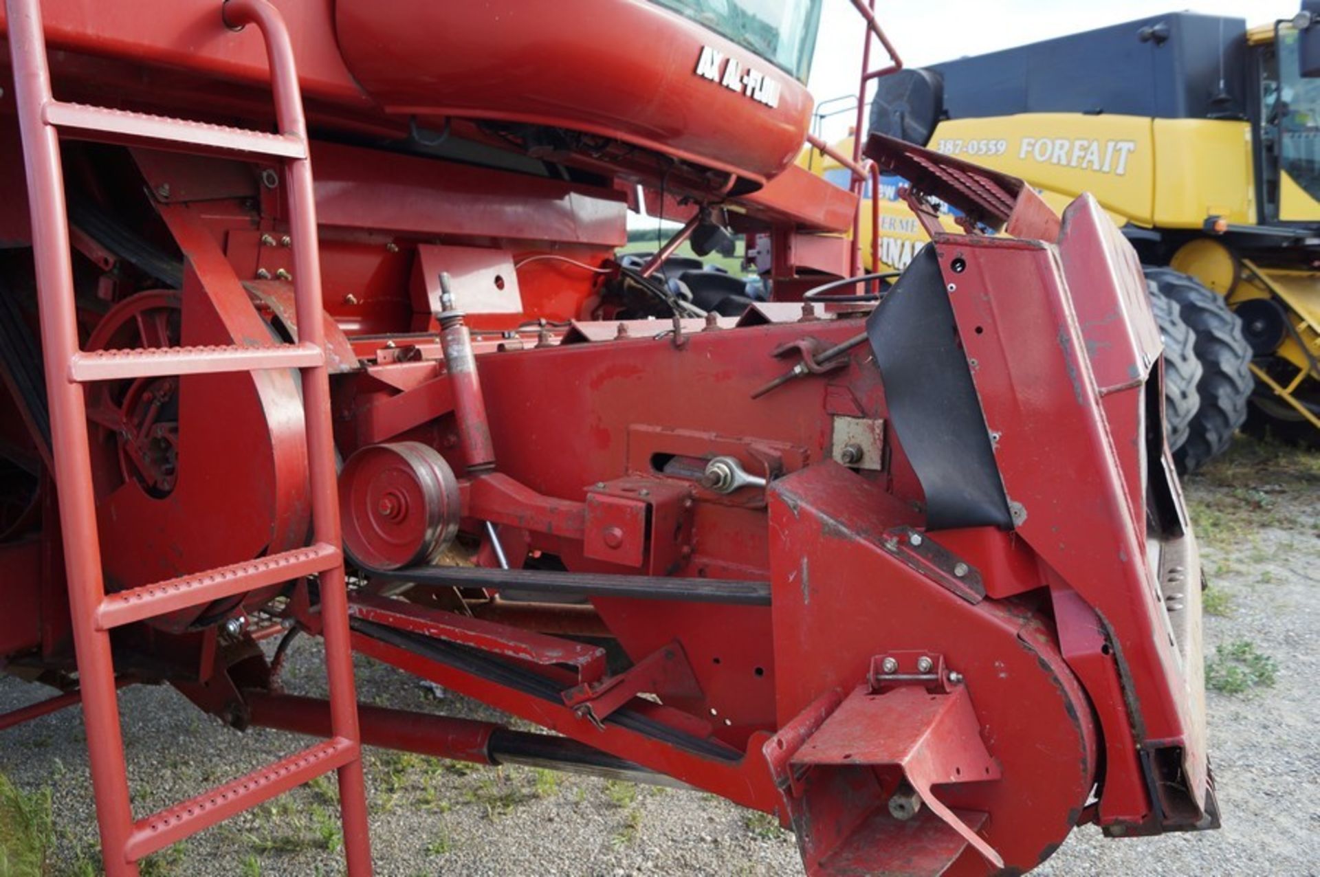 2003 CASE Combine Harvester - Image 11 of 22