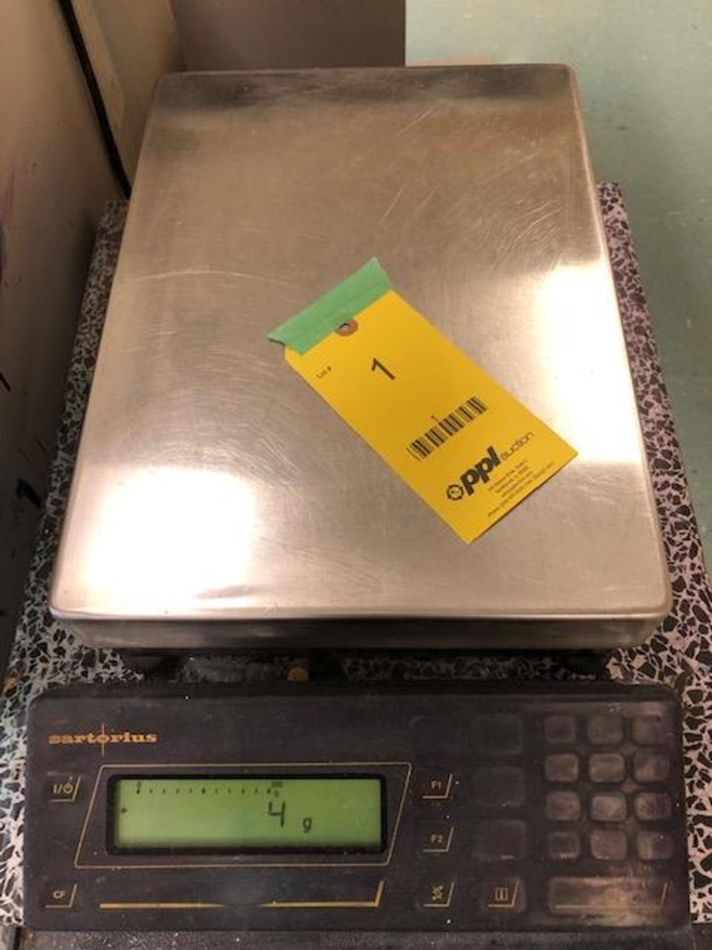 Sartorius scale, capacity 34,000g, model MC1 Laboratory LC34, sn 20100882