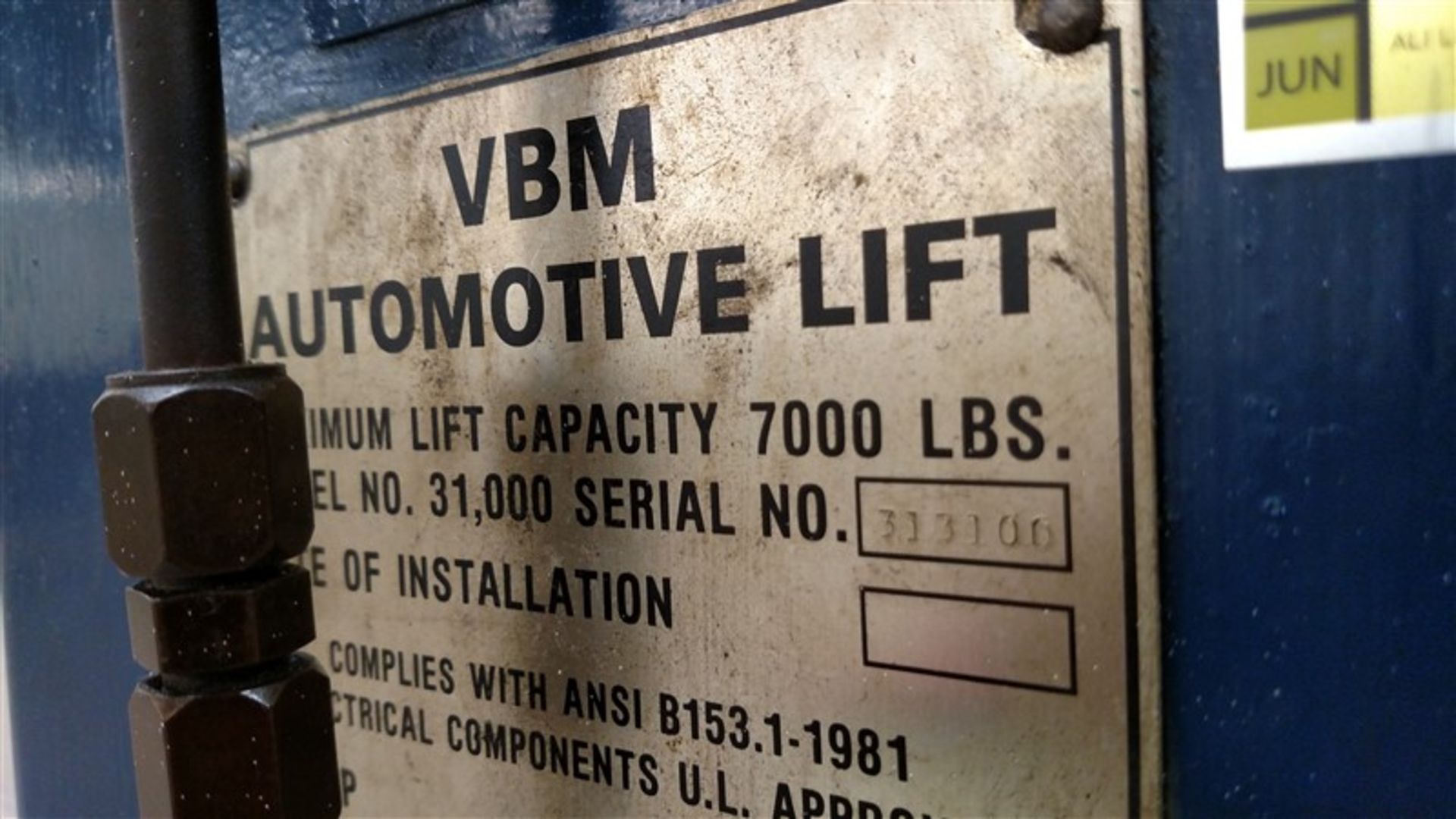 (1) VBM Model 31000 (7,000#) 2-Post Surface Lift s/n 313100 (1 x Your Bid) - Image 4 of 9