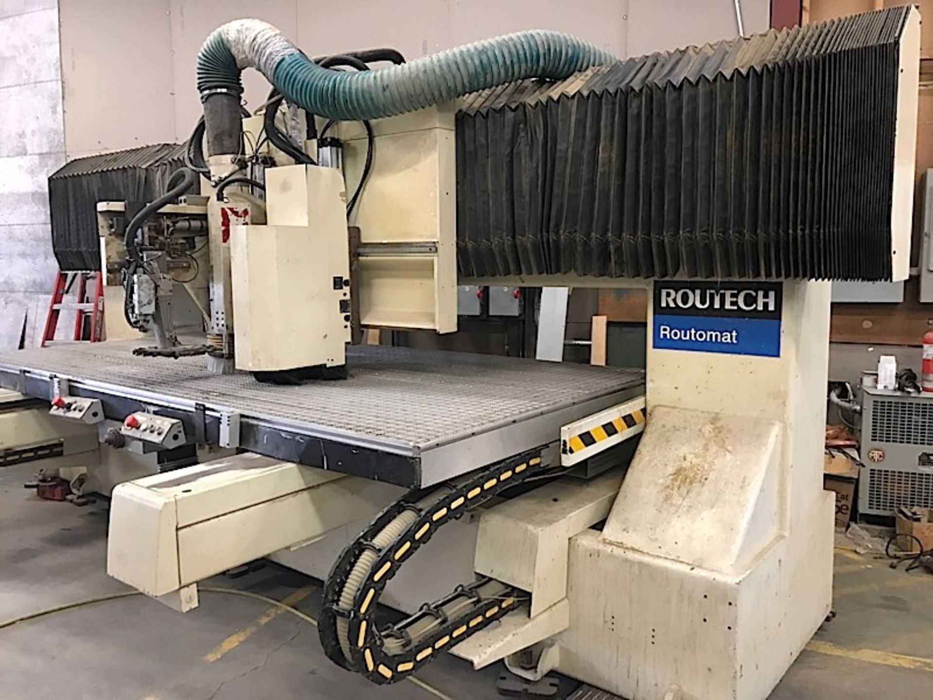 SCM CNC ROUTER w/Vacuum Pump & Upgraded Computer