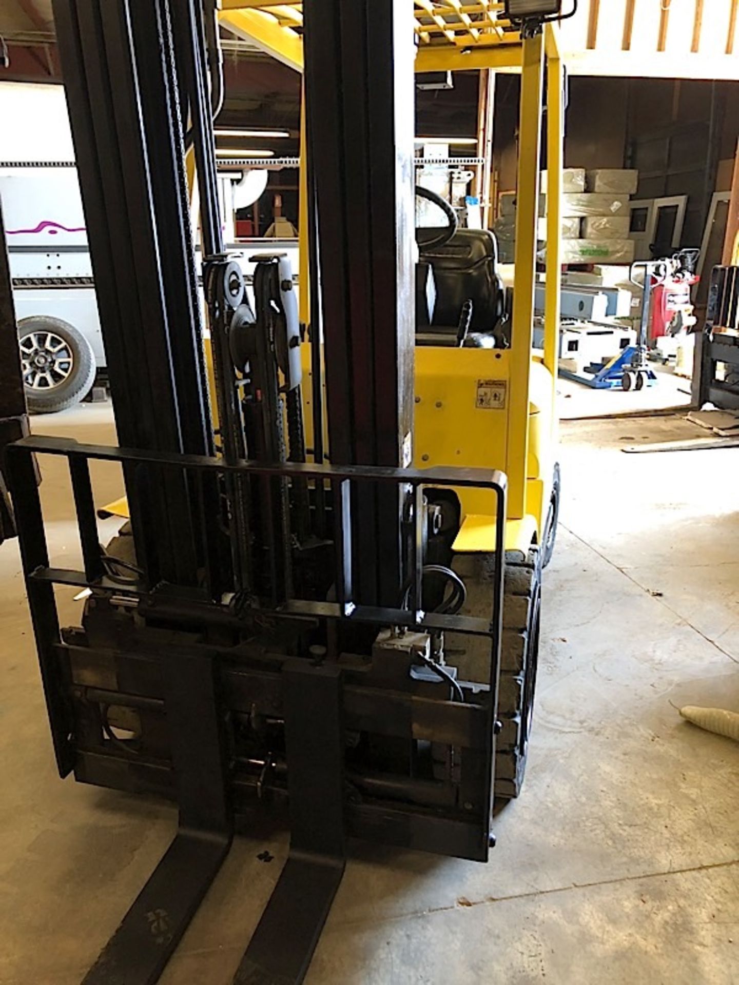 Hyster (S50XM) 5,000 lbs. cap Outdoor / Pneumatic Tire LPG Forklift - Image 3 of 4