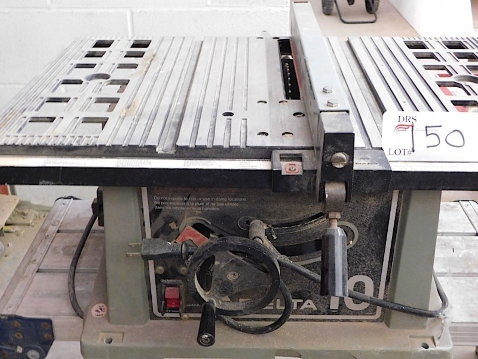 DELTA TABLE SAW