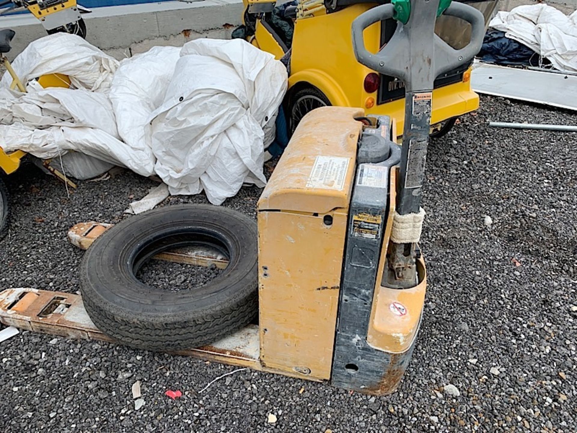 ELECTRIC PALLET TRUCK