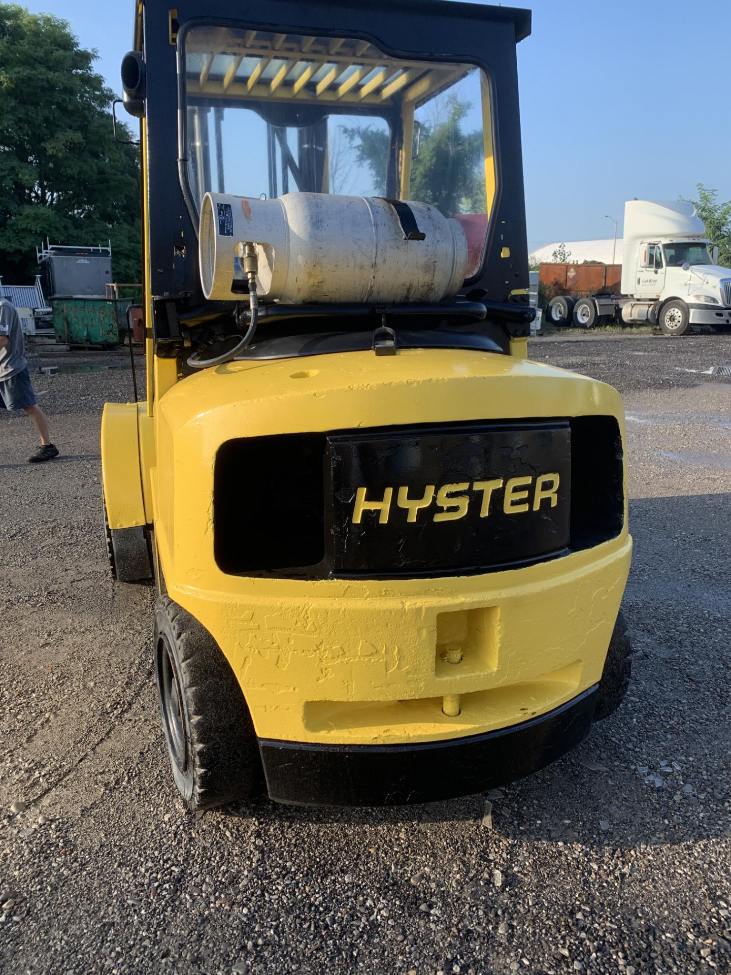 HYSTER (H90XM) OUTDOOR 9,000 LBS SIDE SHIFT LPG FORKLIFT - Image 5 of 9