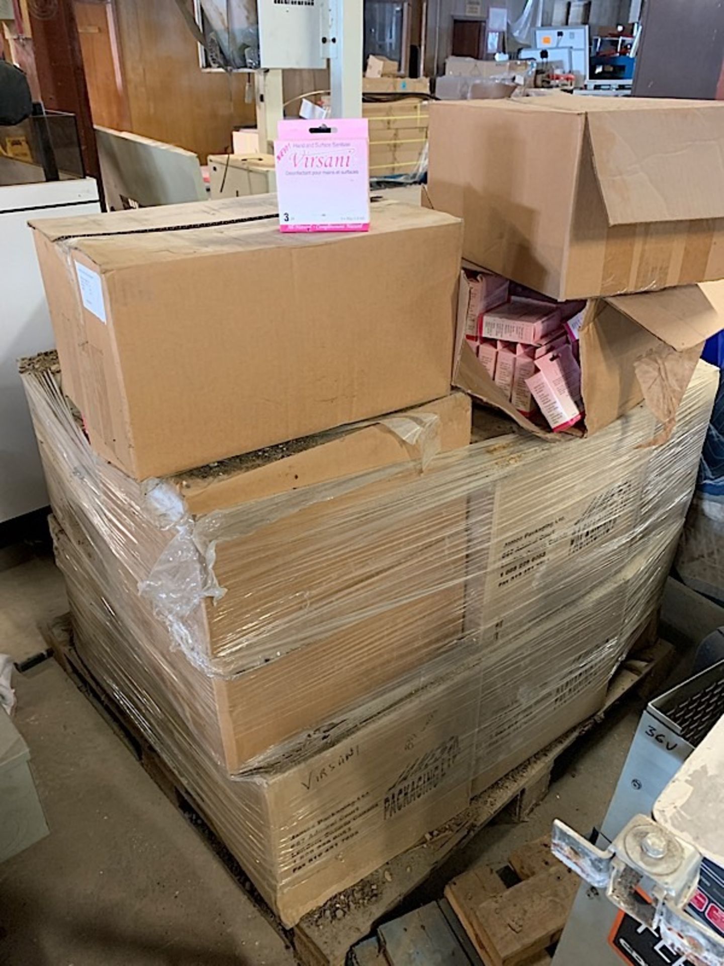 PALLET OF ALCOHOL SANITIZER SPRAYS