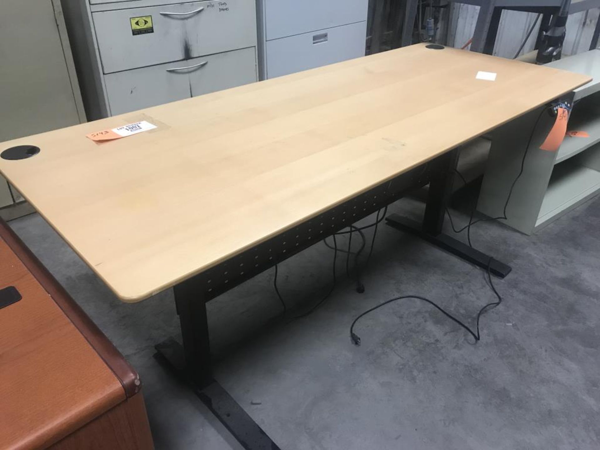 Adjustable height table