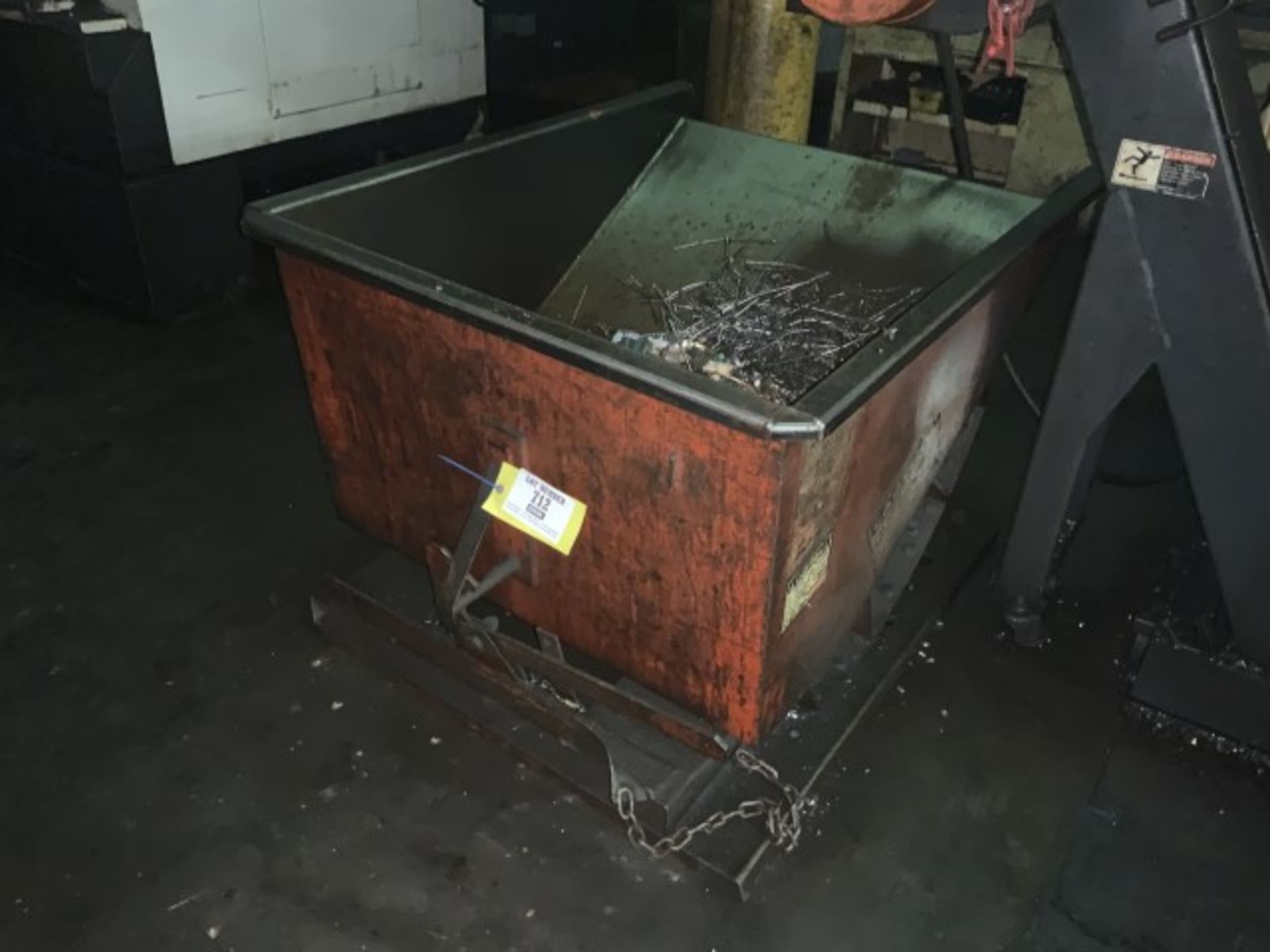 Forklift dumpster