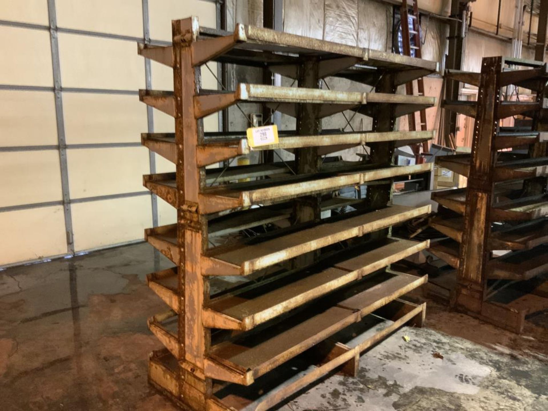 Cantilever storage rack