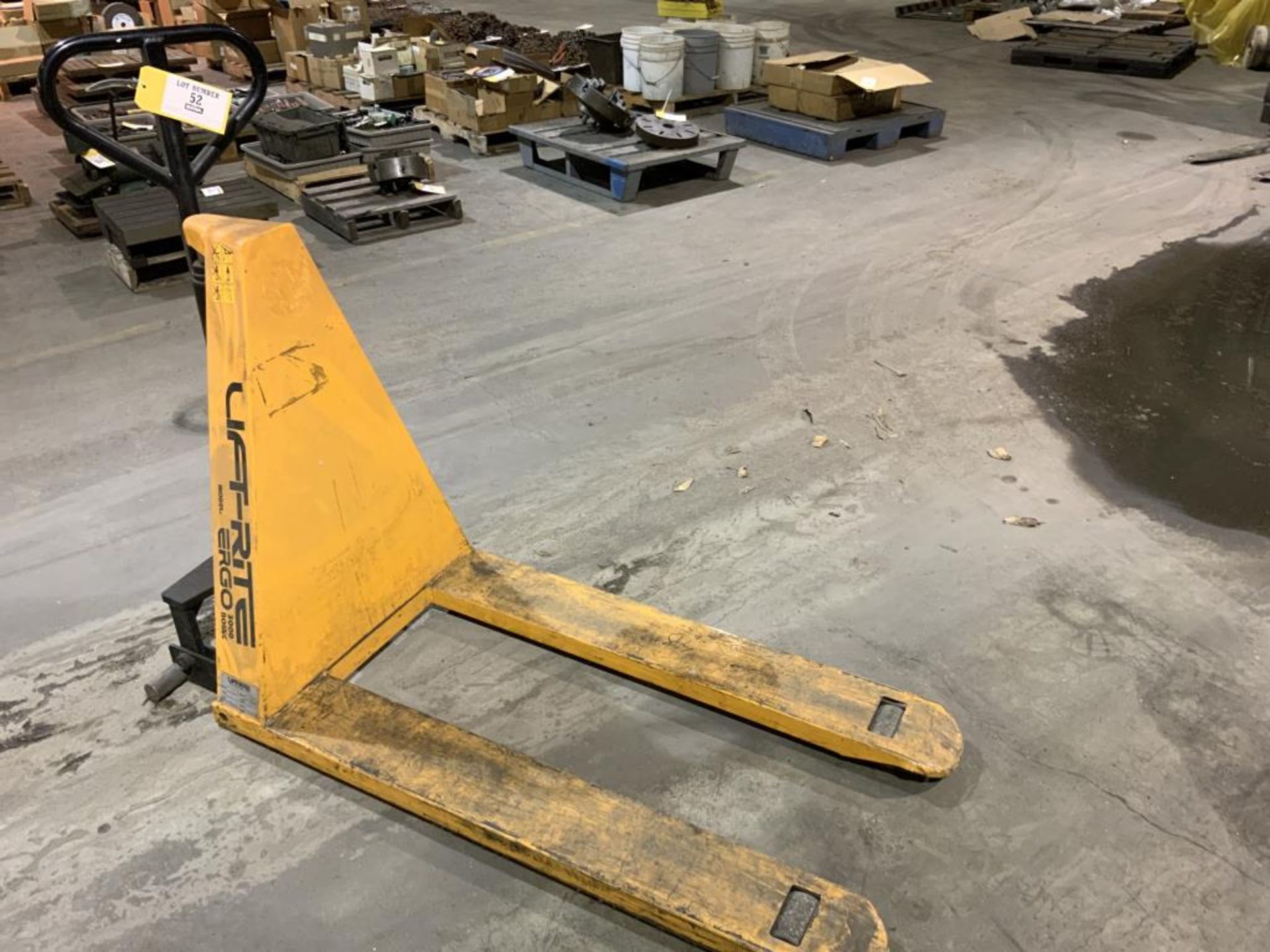 Pallet jack - Image 2 of 2