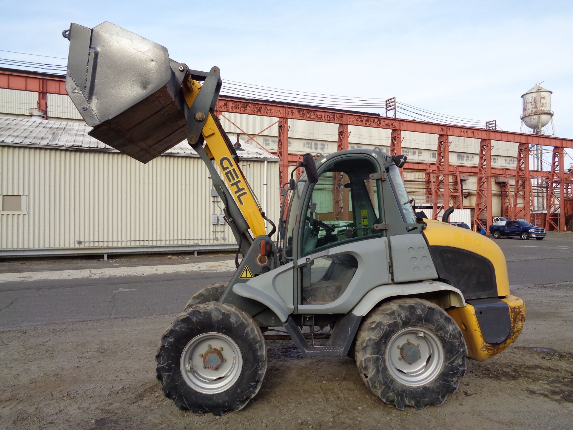 Gehl 341-02 Wheel Loader - Image 4 of 19