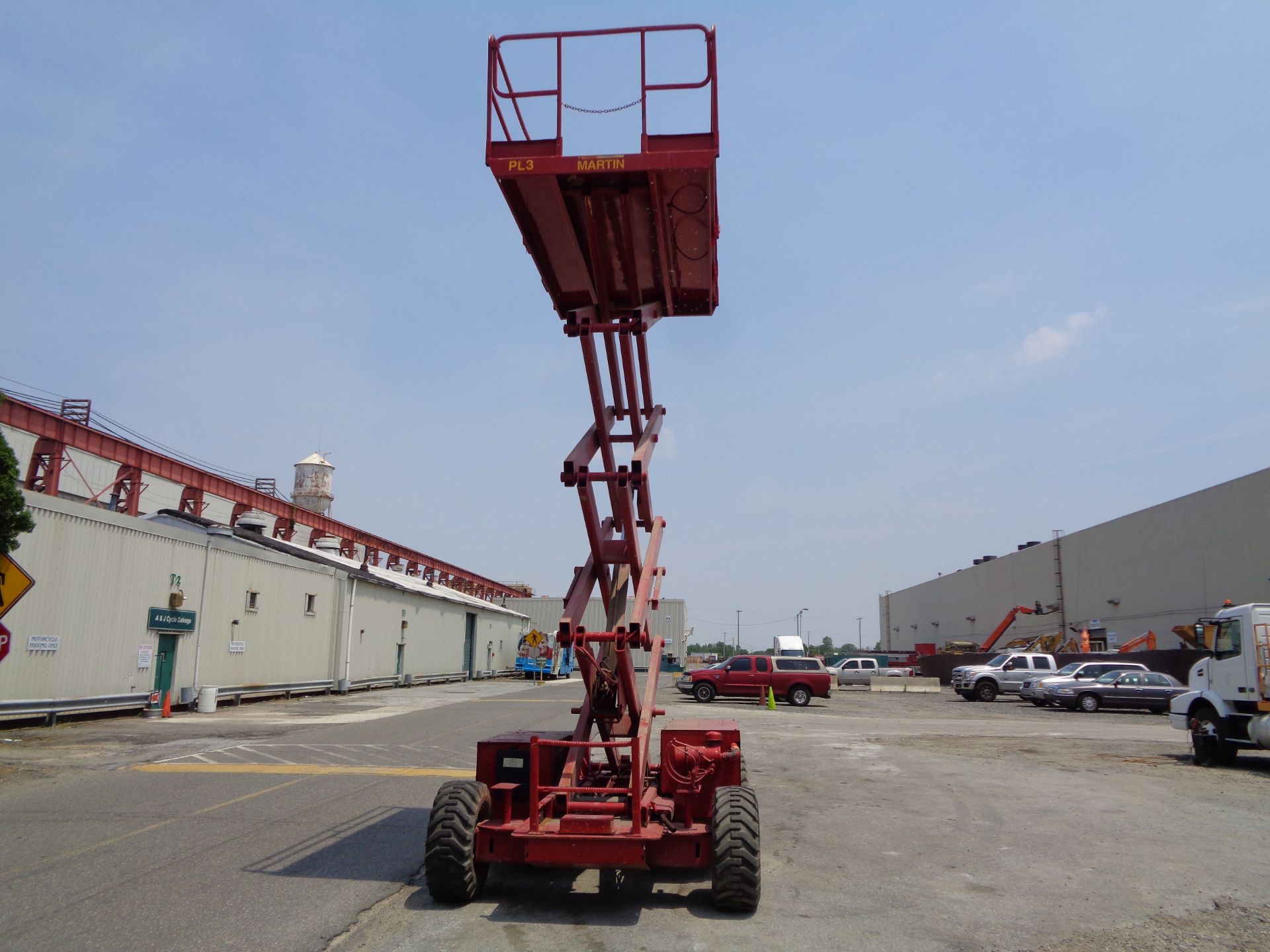 JLG 33RTS 33ft Rough Terrain Scissor Lift - Image 3 of 19