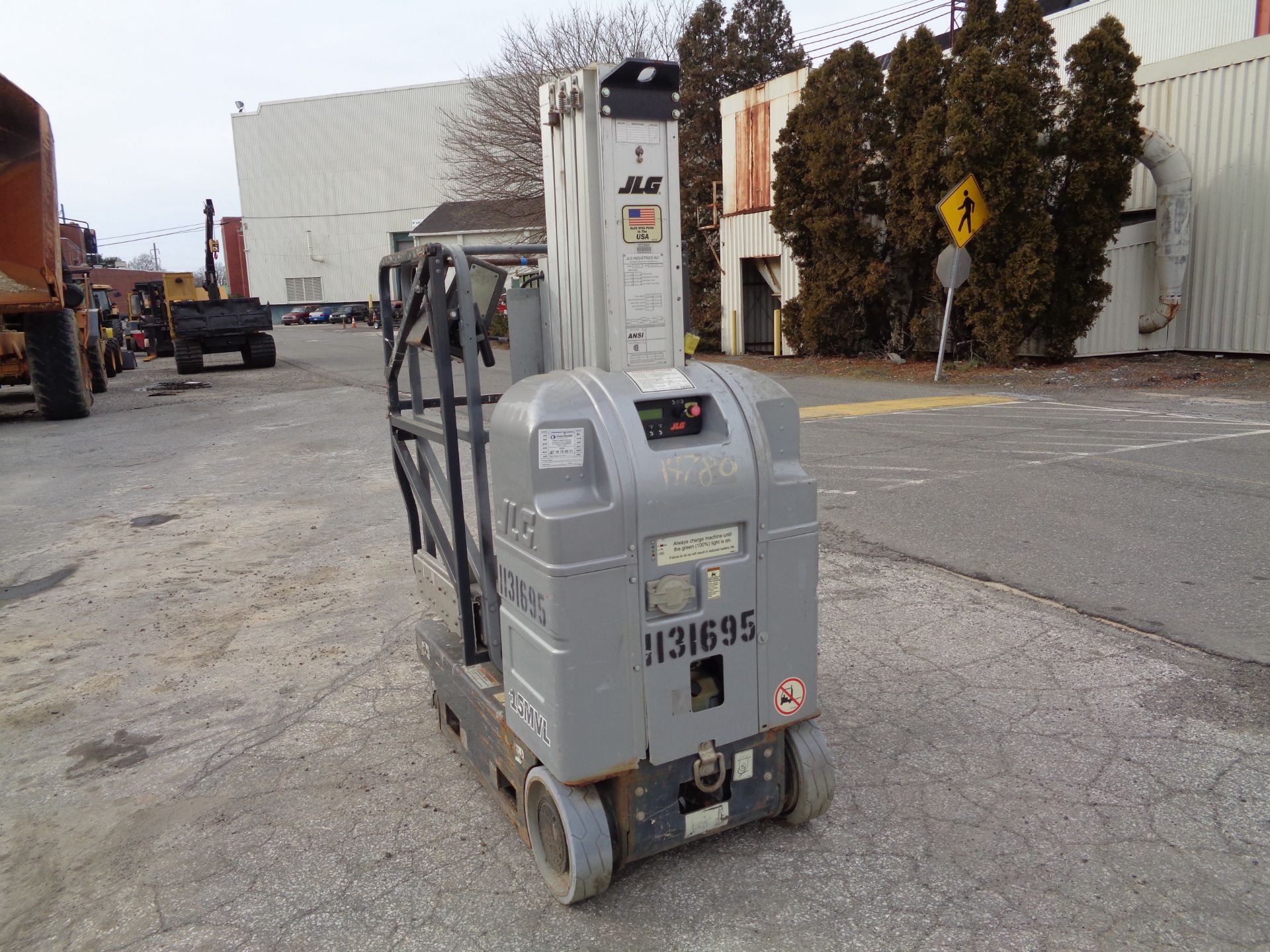 JLG 15MVL Personal Scissor Lift - Image 11 of 14