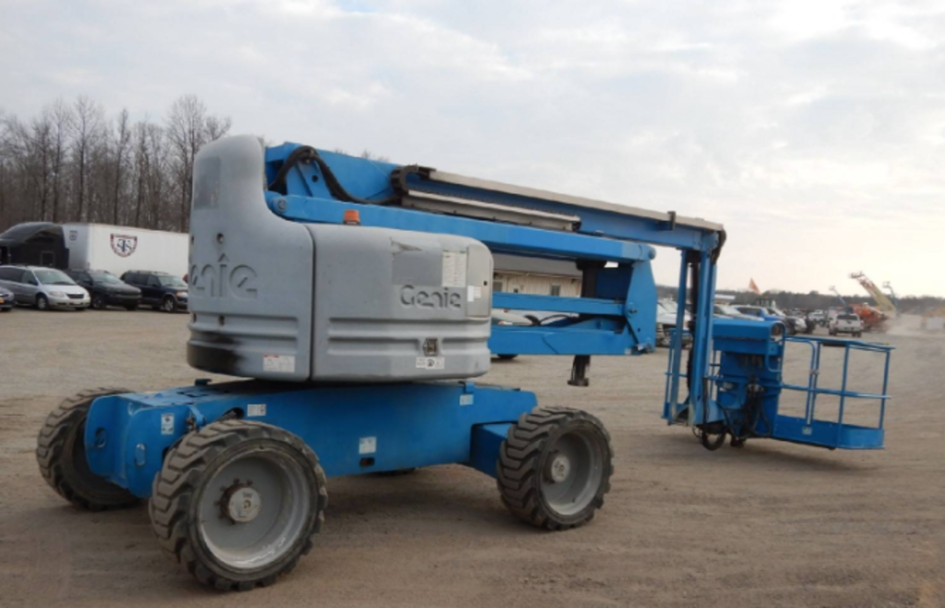 2012 Genie Z60/34 60ft Articulating Boom Lift - Image 3 of 5