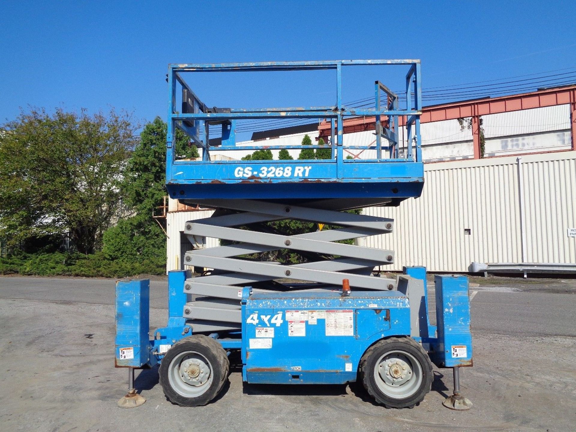 2011 Genie GS3268RT 32ft Rough Terrain 4x4 Scissor Lift