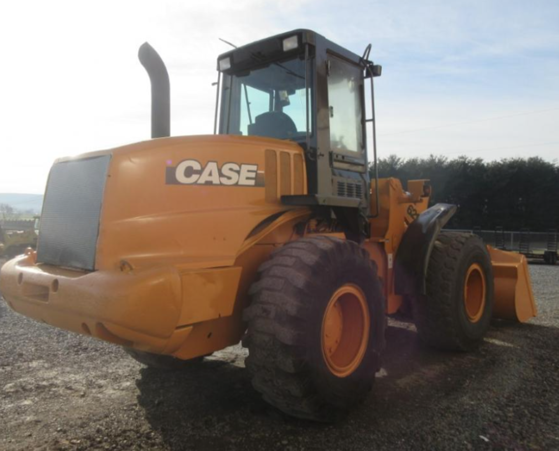 Case 621D Wheel Loader - Image 26 of 30