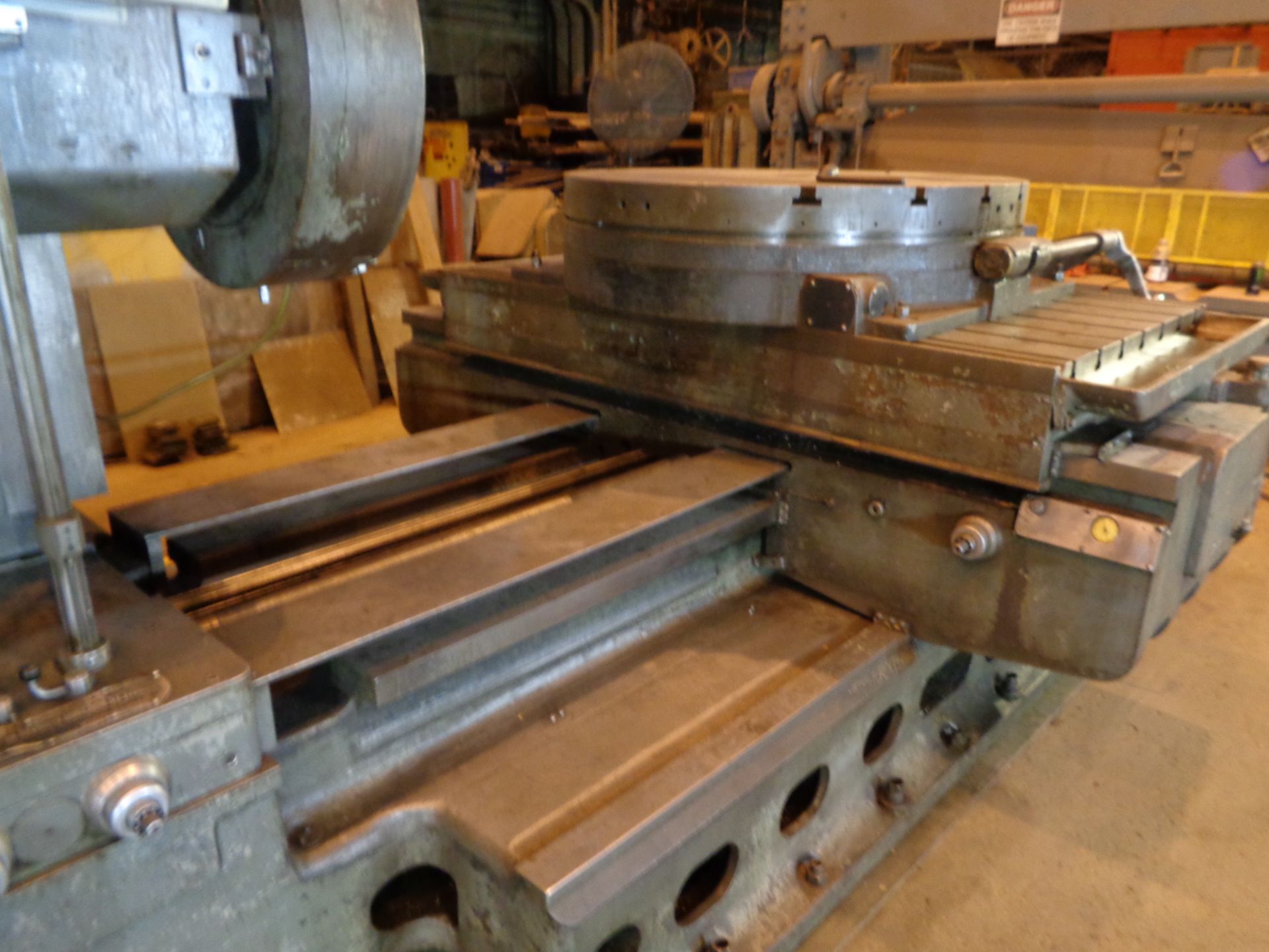 Lucas 42B-60 Horizontal Boring Mill - Image 8 of 17