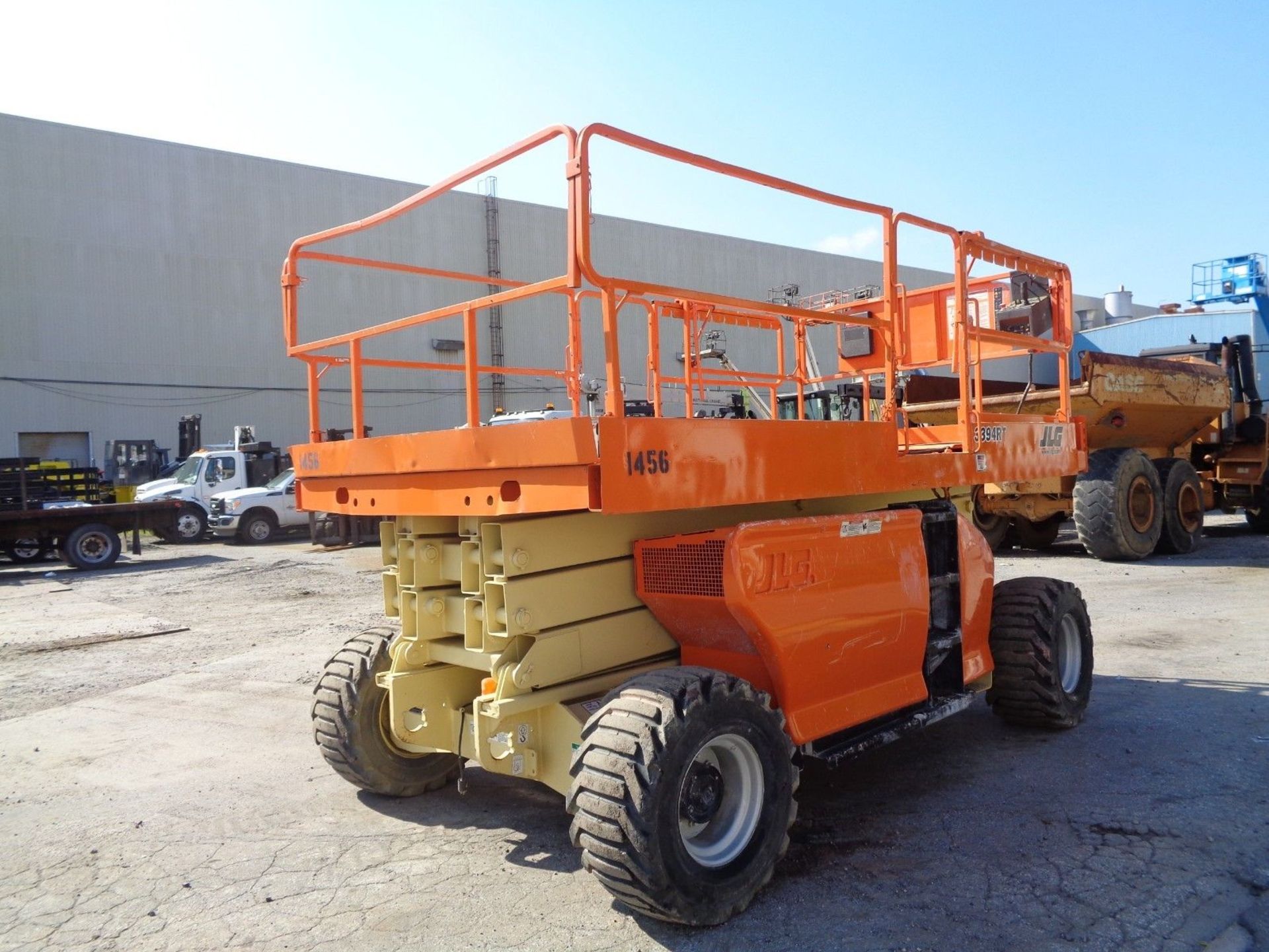 JLG 3394RT 33ft Rough Terrain Scissor Lift - Image 2 of 11