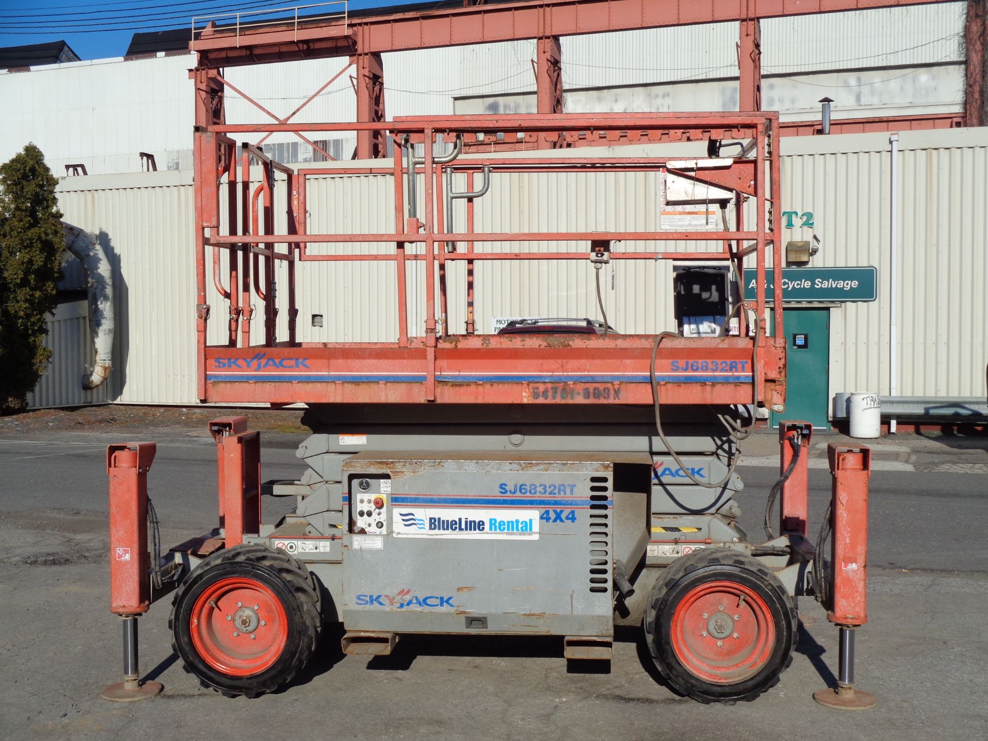 2011 Skyjack SJ6832RT 32ft Scissor Lift - Image 18 of 30