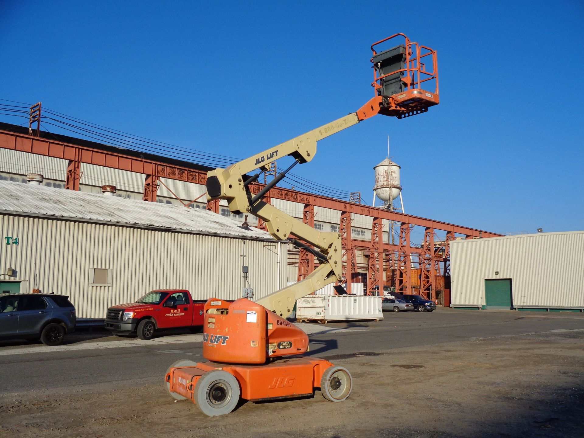 JLG E400AN 40ft Electric Articuating Boom Lift - Image 7 of 15