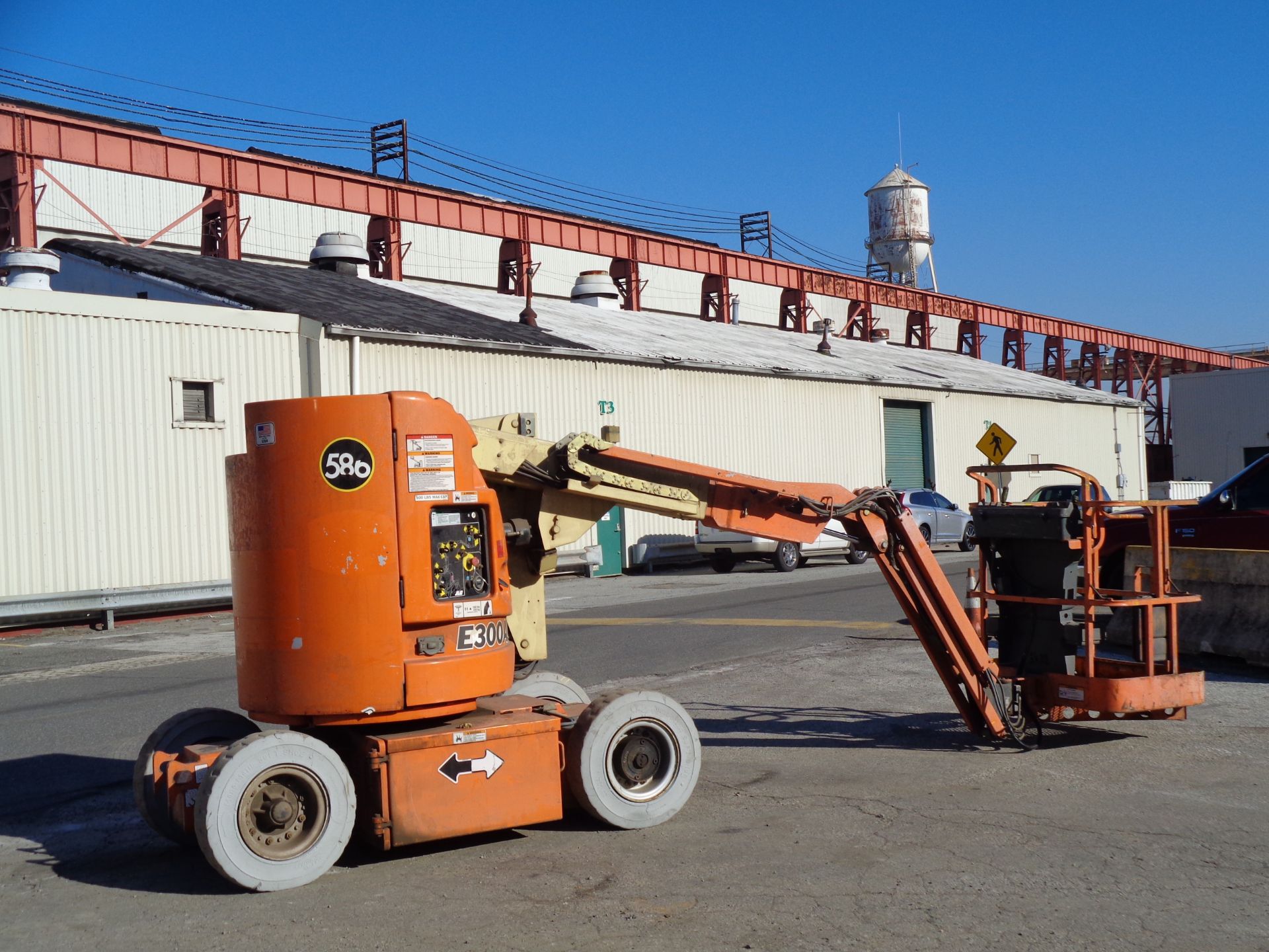 JLG E300AJ 30ft Electric Boom Lift - Image 18 of 23