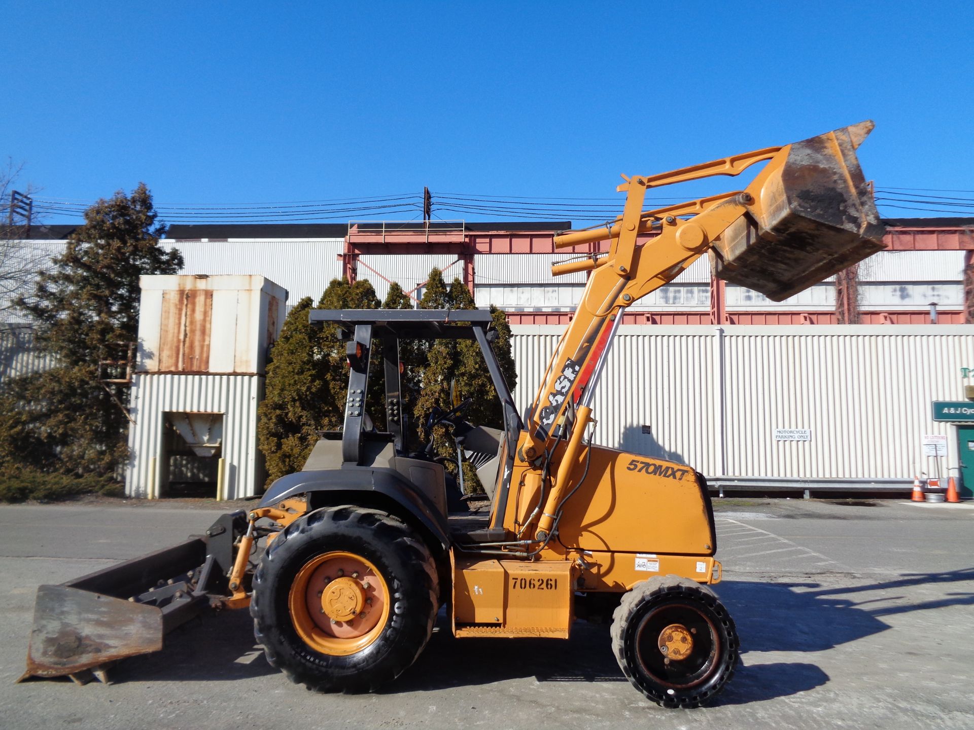 Case 570MXT Skip Loader - Bild 5 aus 9