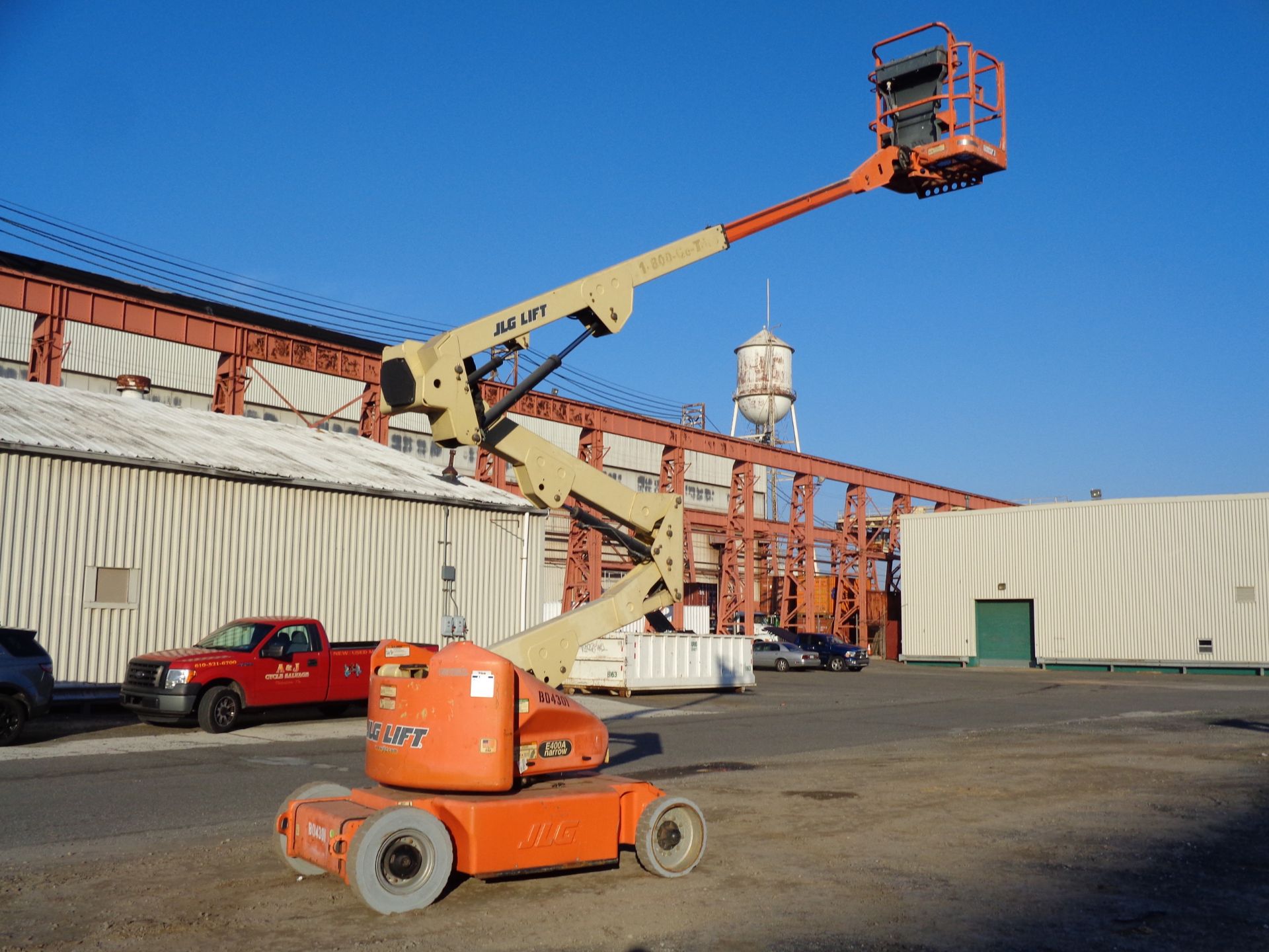 JLG E400AN 40ft Electric Articuating Boom Lift - Image 5 of 15