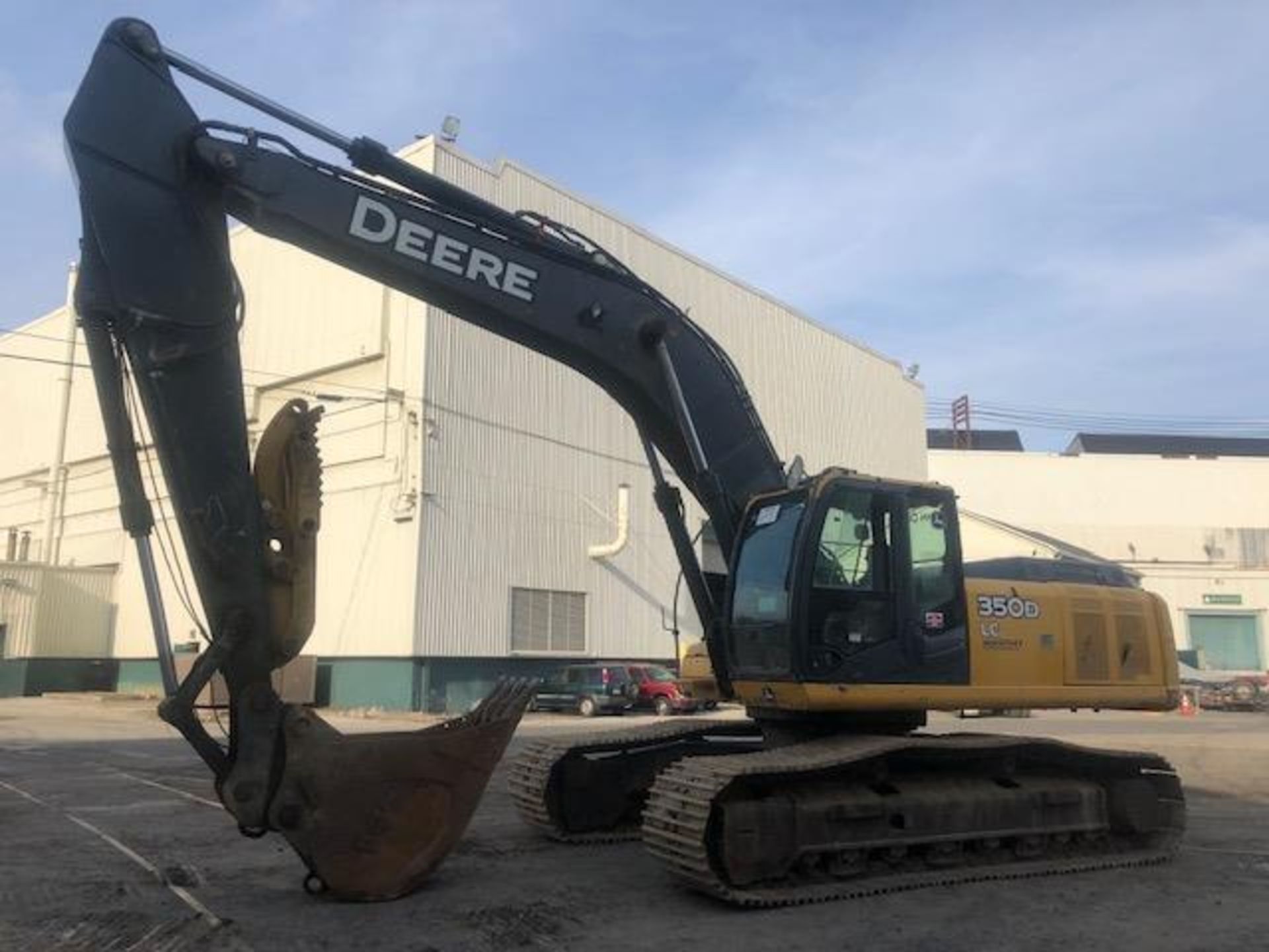 2011 John Deere 350DLC Excavator Backhoe - Image 2 of 31