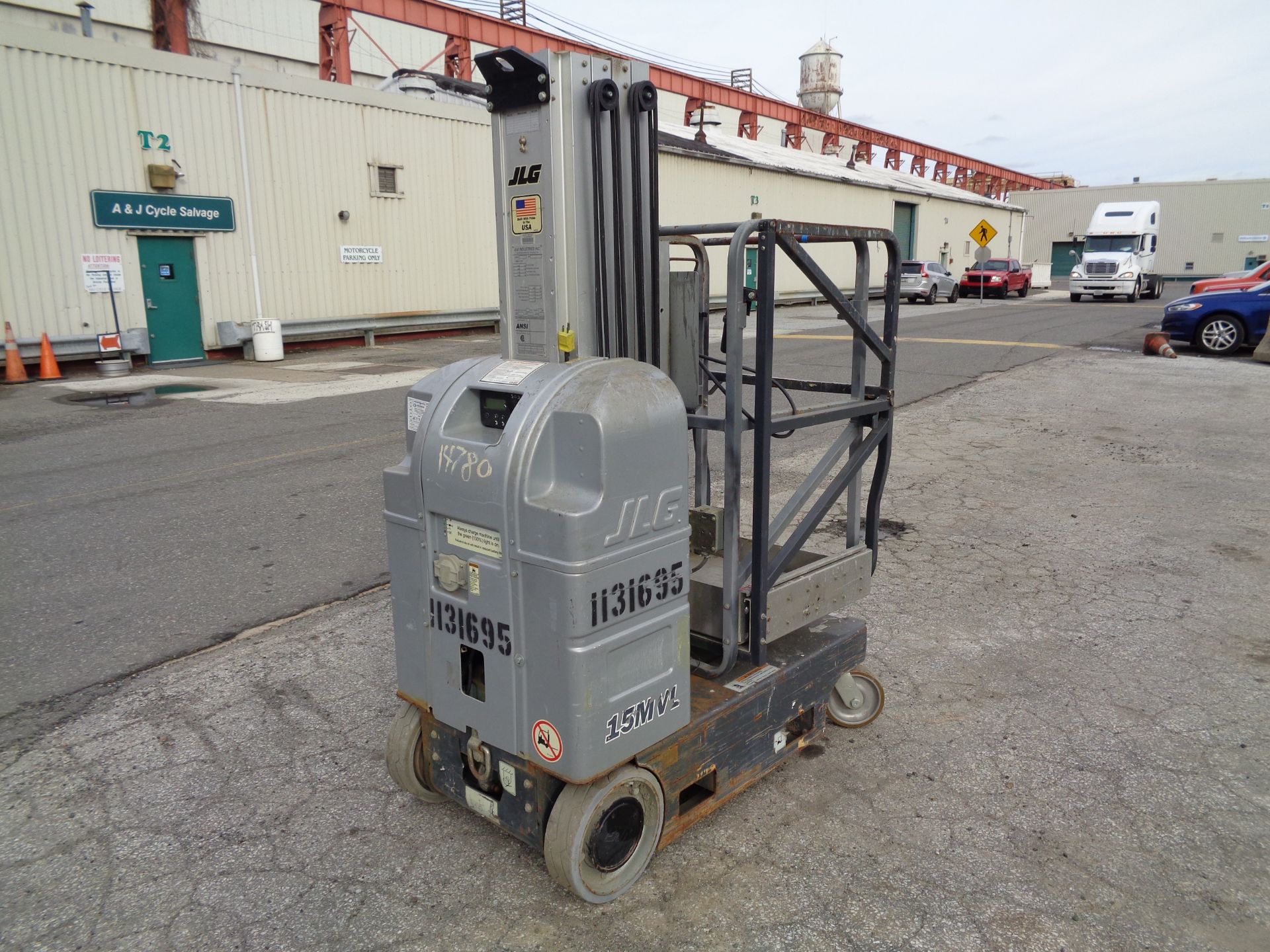 JLG 15MVL Personal Scissor Lift - Image 6 of 14