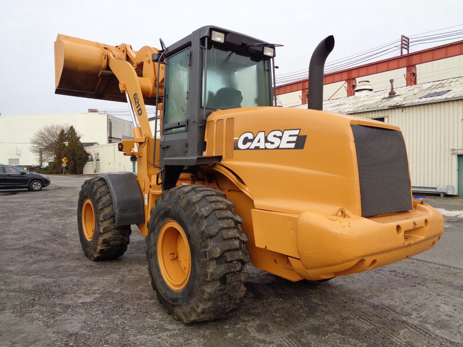 Case 621D Wheel Loader - Image 2 of 30