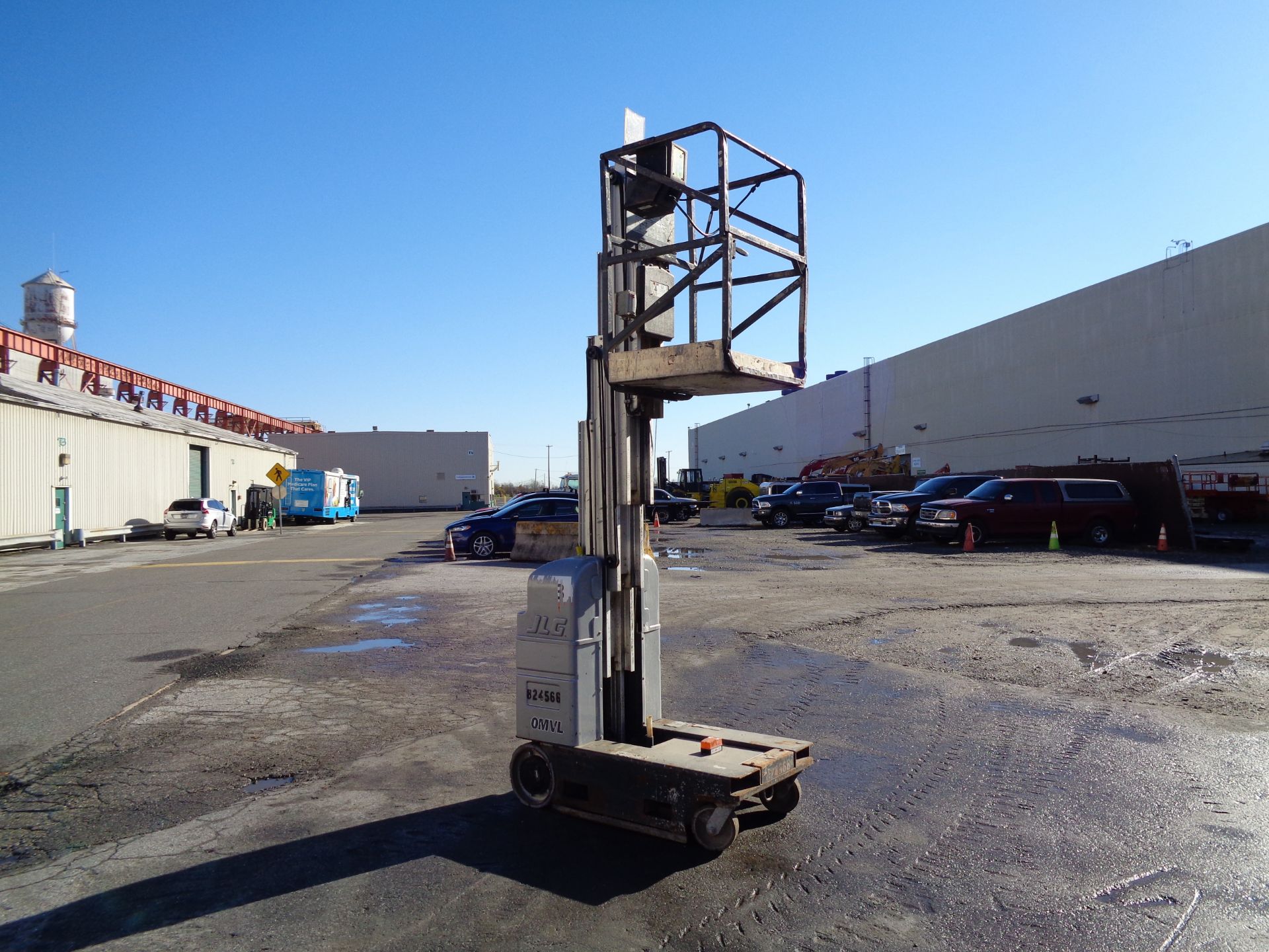 JLG 20MVL 20ft Personal Scissor Lift - Image 10 of 25