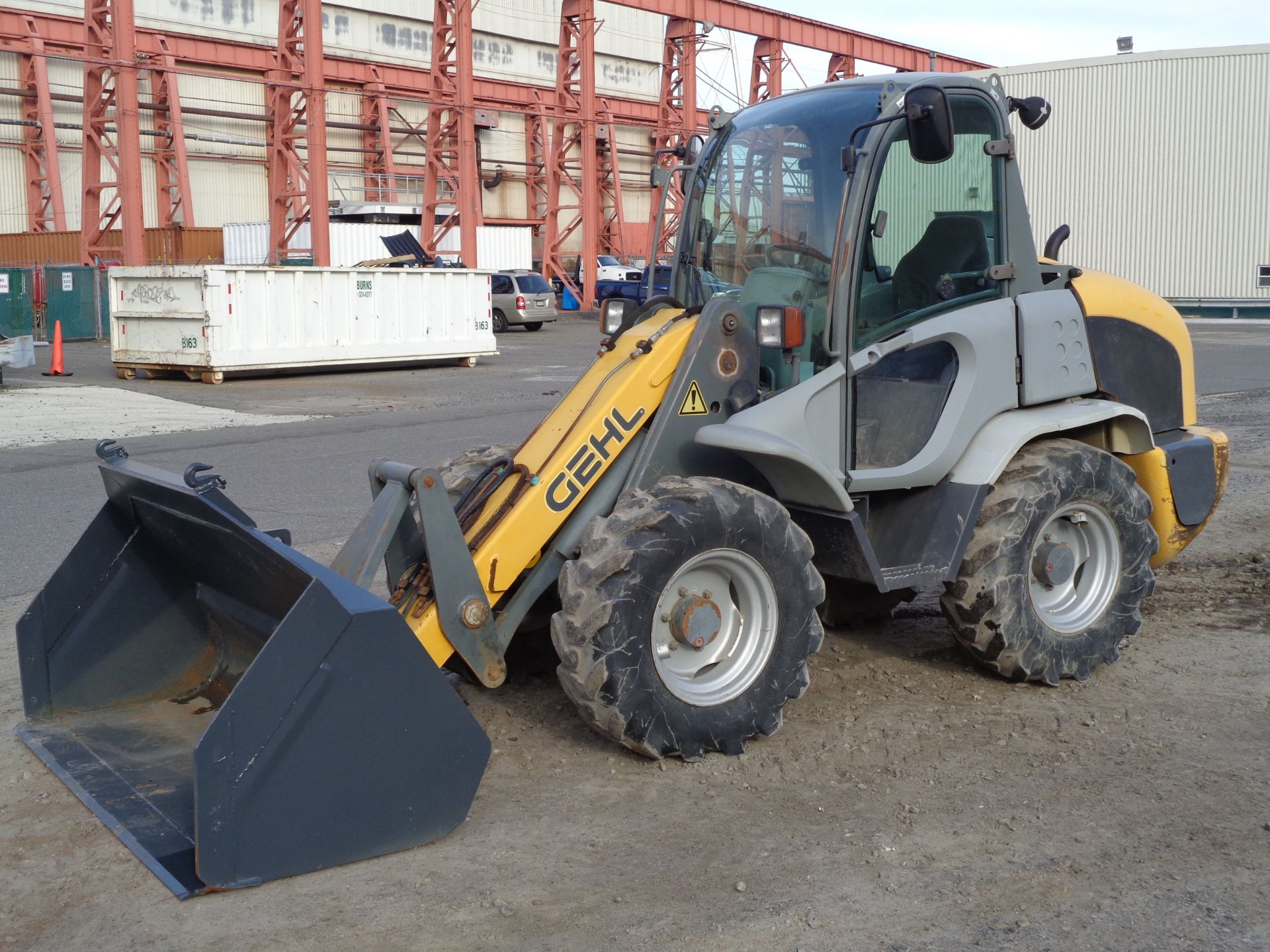 Gehl 341-02 Wheel Loader - Image 11 of 19