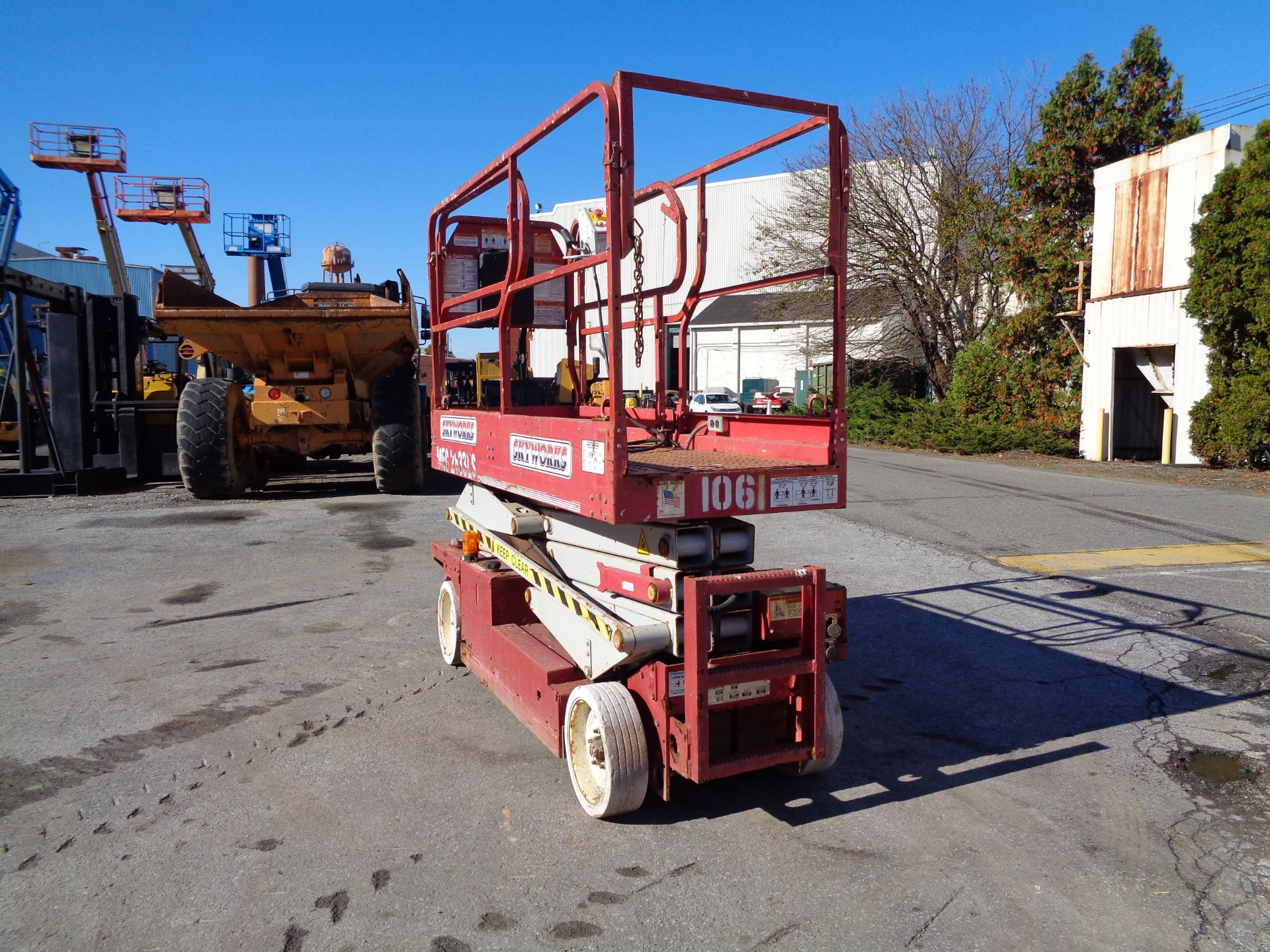 2009 MEC 2633ES Electric 26ft Scissor Lift - Image 29 of 29