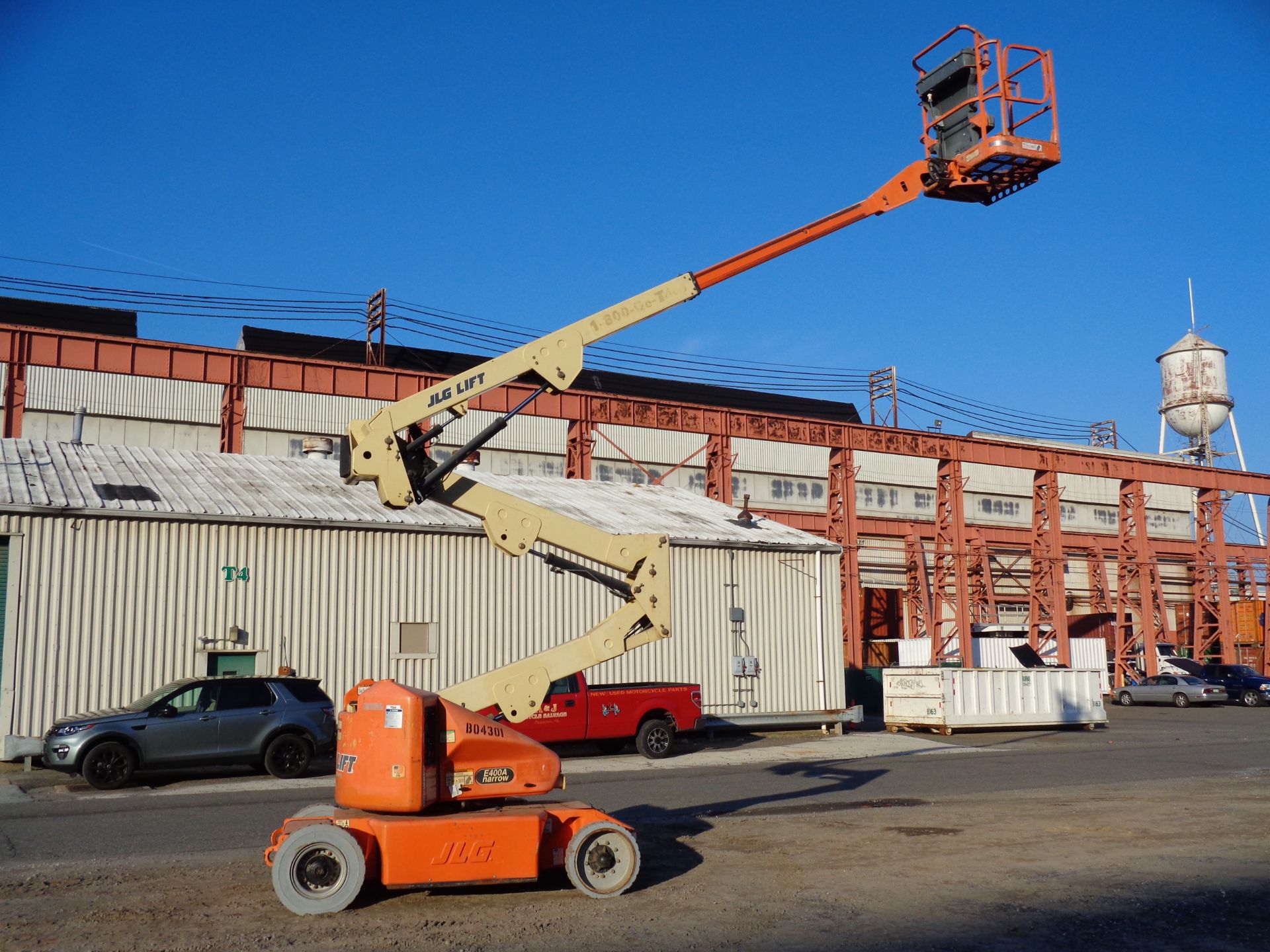 JLG E400AN 40ft Electric Articuating Boom Lift - Image 4 of 15