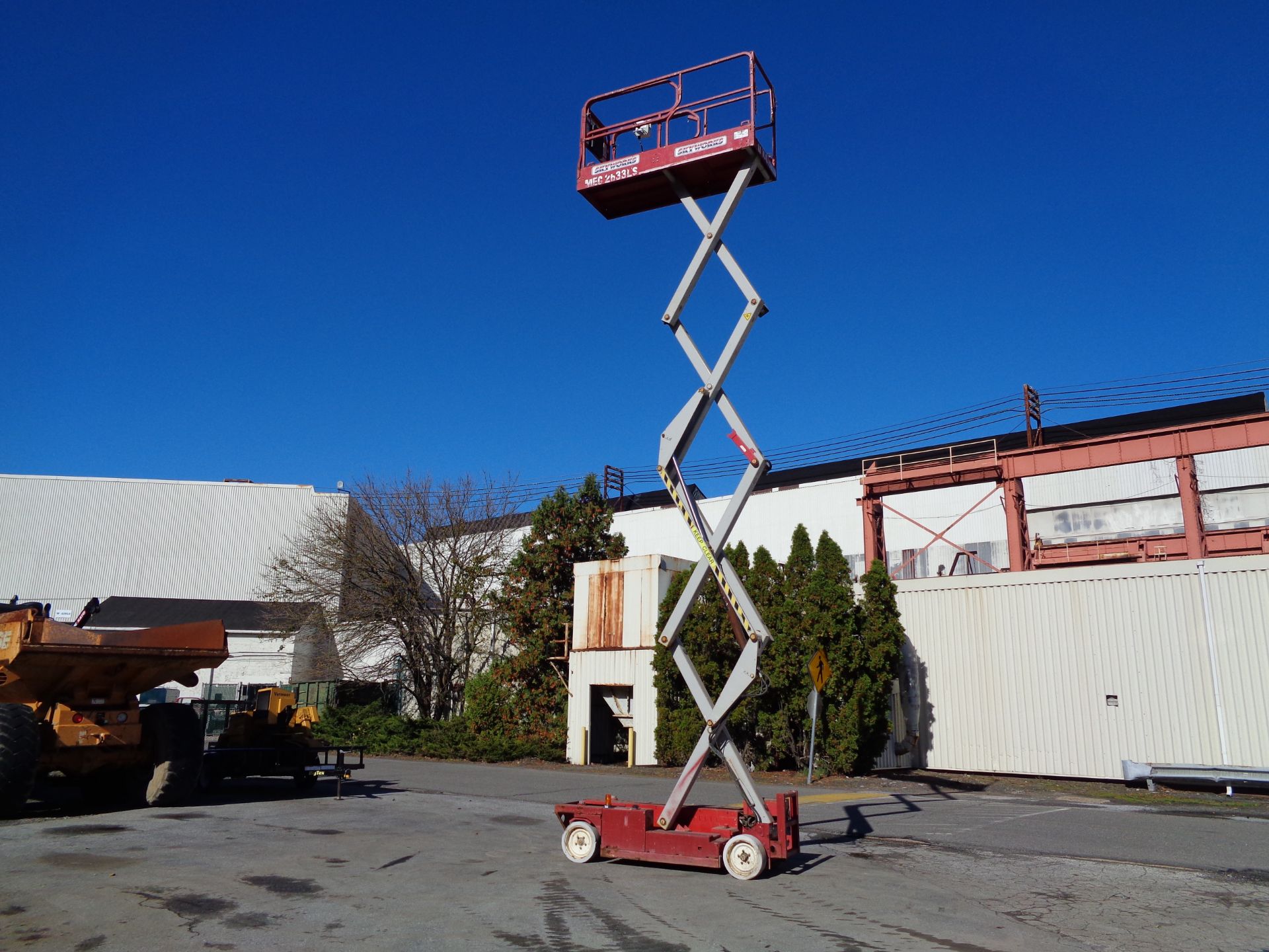 2009 MEC 2633ES Electric 26ft Scissor Lift - Image 6 of 29