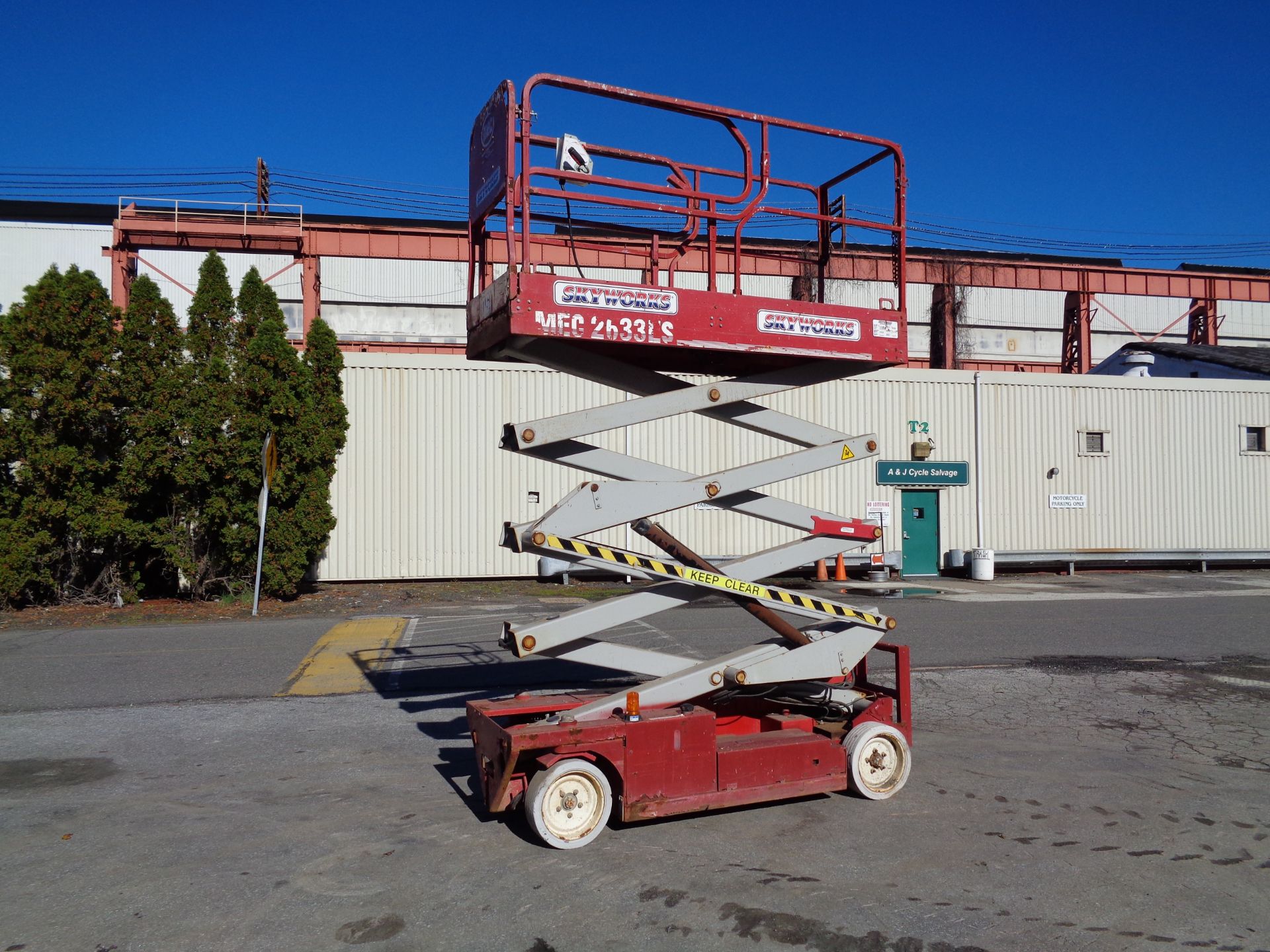 2009 MEC 2633ES Electric 26ft Scissor Lift - Image 15 of 29