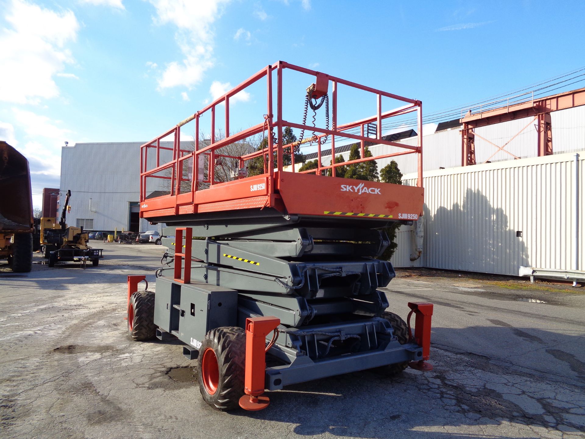 Skyjack SJ9250 50ft Rough Terrain 4x4 Scissor Lift - Image 19 of 19