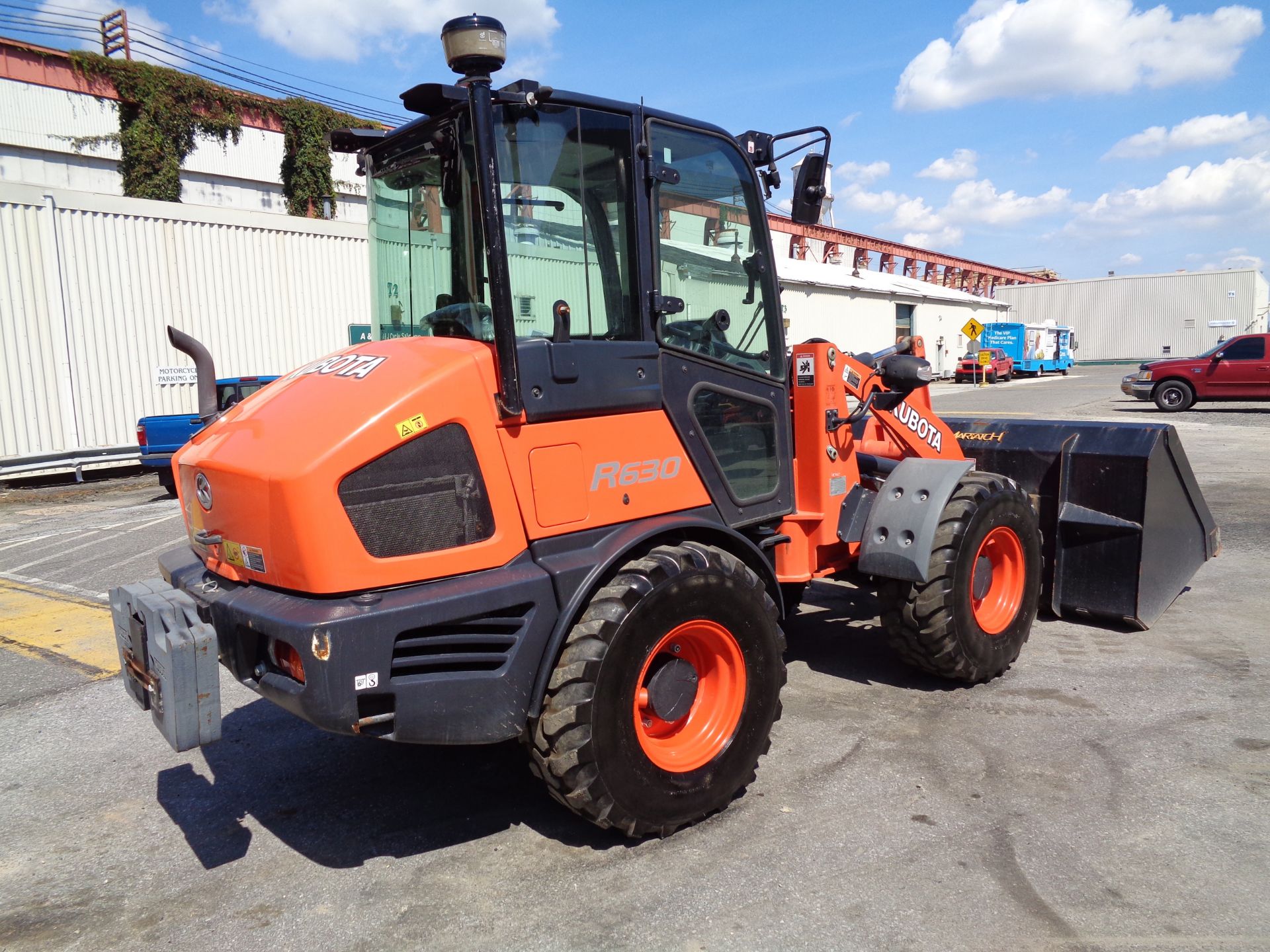 2016 Kubota R630 Wheel Loader - Image 5 of 10