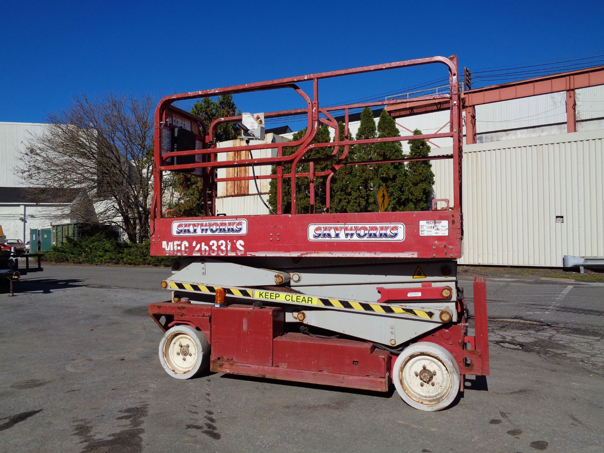 2009 MEC 2633ES Electric 26ft Scissor Lift - Image 27 of 29