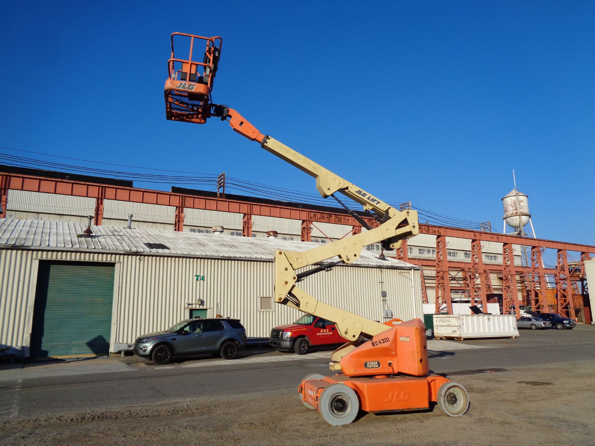 JLG E400AN 40ft Electric Articuating Boom Lift - Image 12 of 15