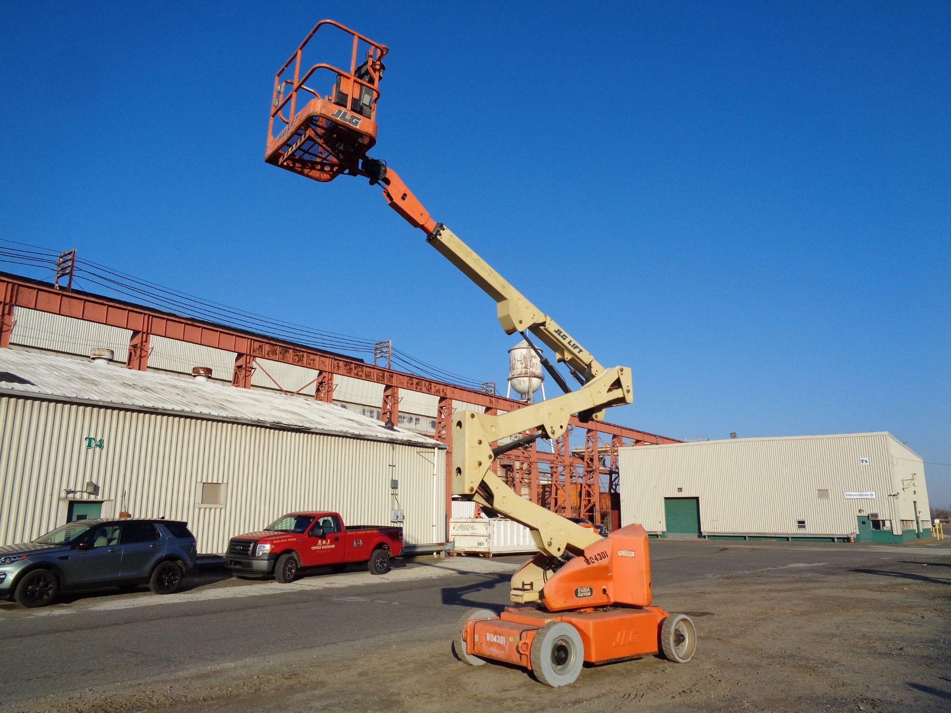 JLG E400AN 40ft Electric Articuating Boom Lift - Image 11 of 15