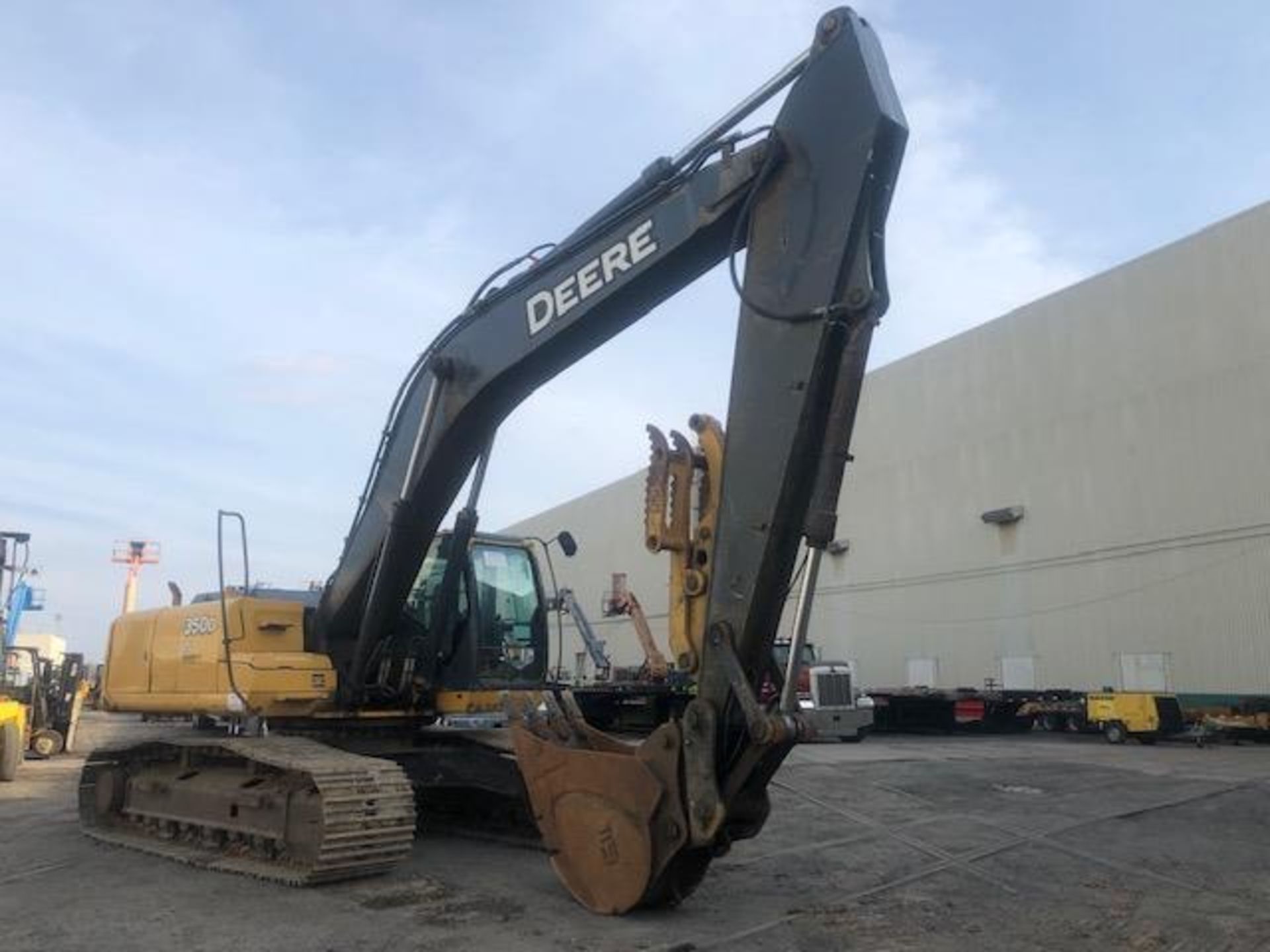 2011 John Deere 350DLC Excavator Backhoe - Image 6 of 31