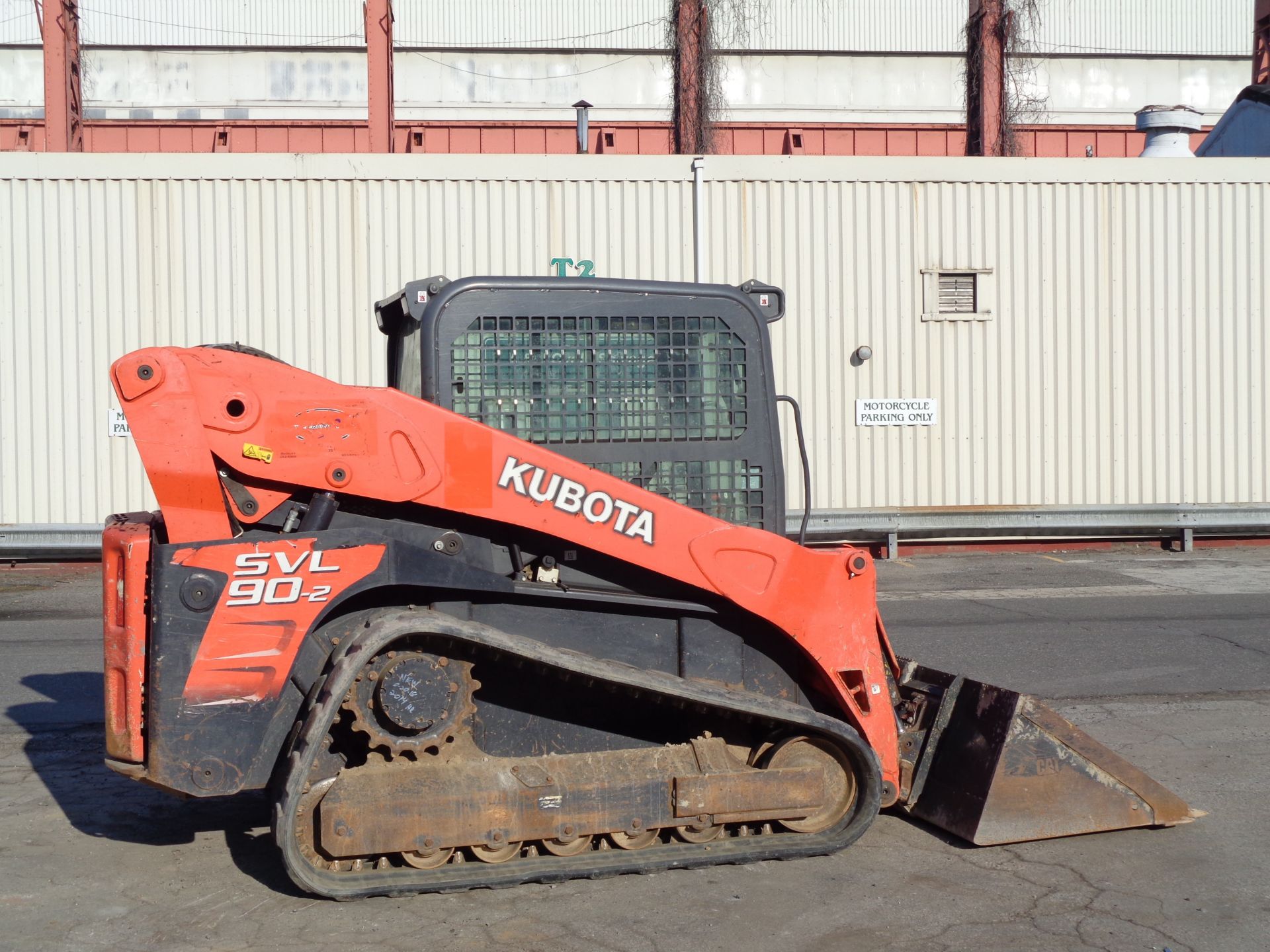 Kubota SVL90-2 Skid Steer - Enclosed Cab - Image 16 of 20