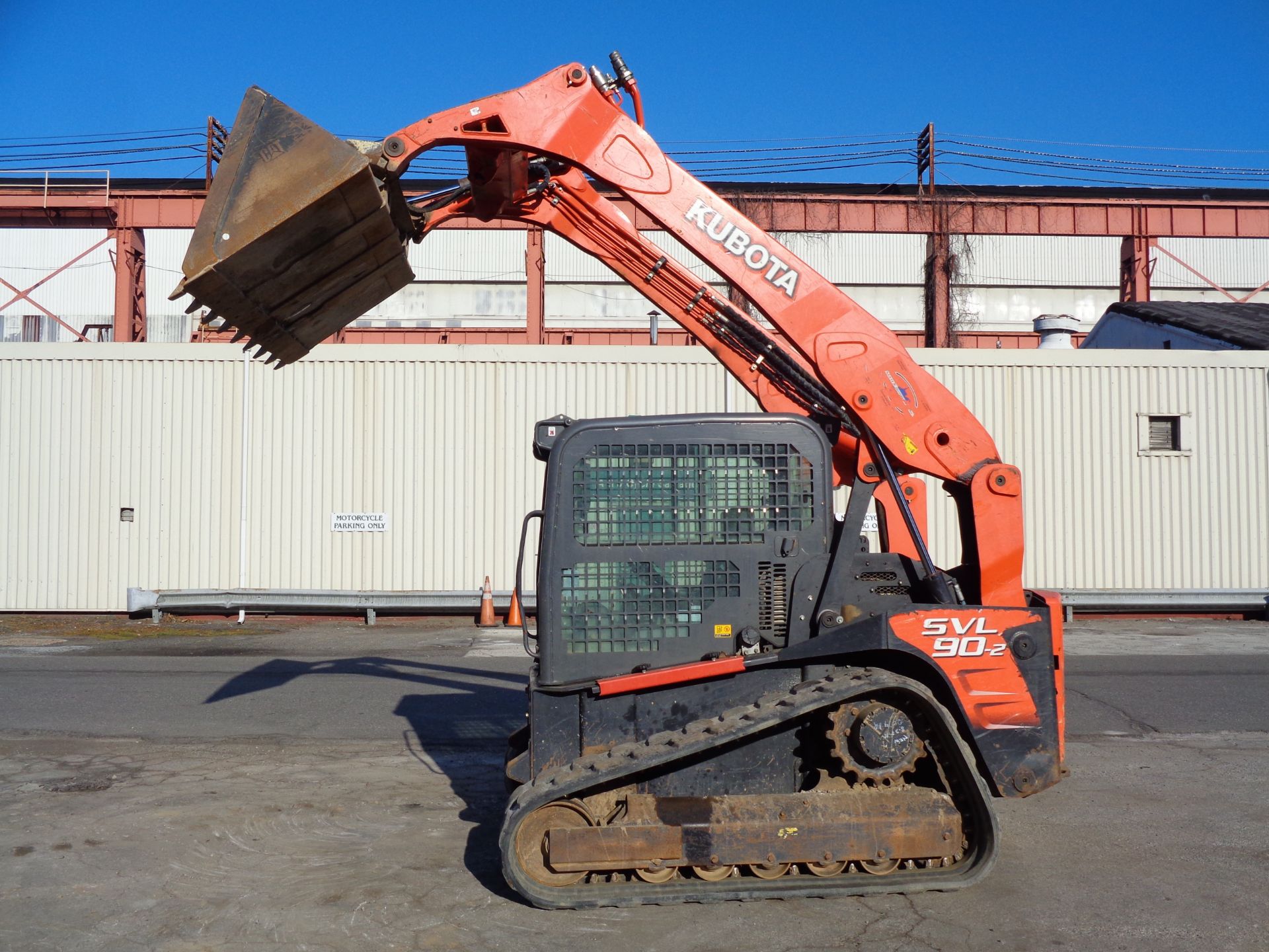 Kubota SVL90-2 Skid Steer - Enclosed Cab - Image 5 of 20