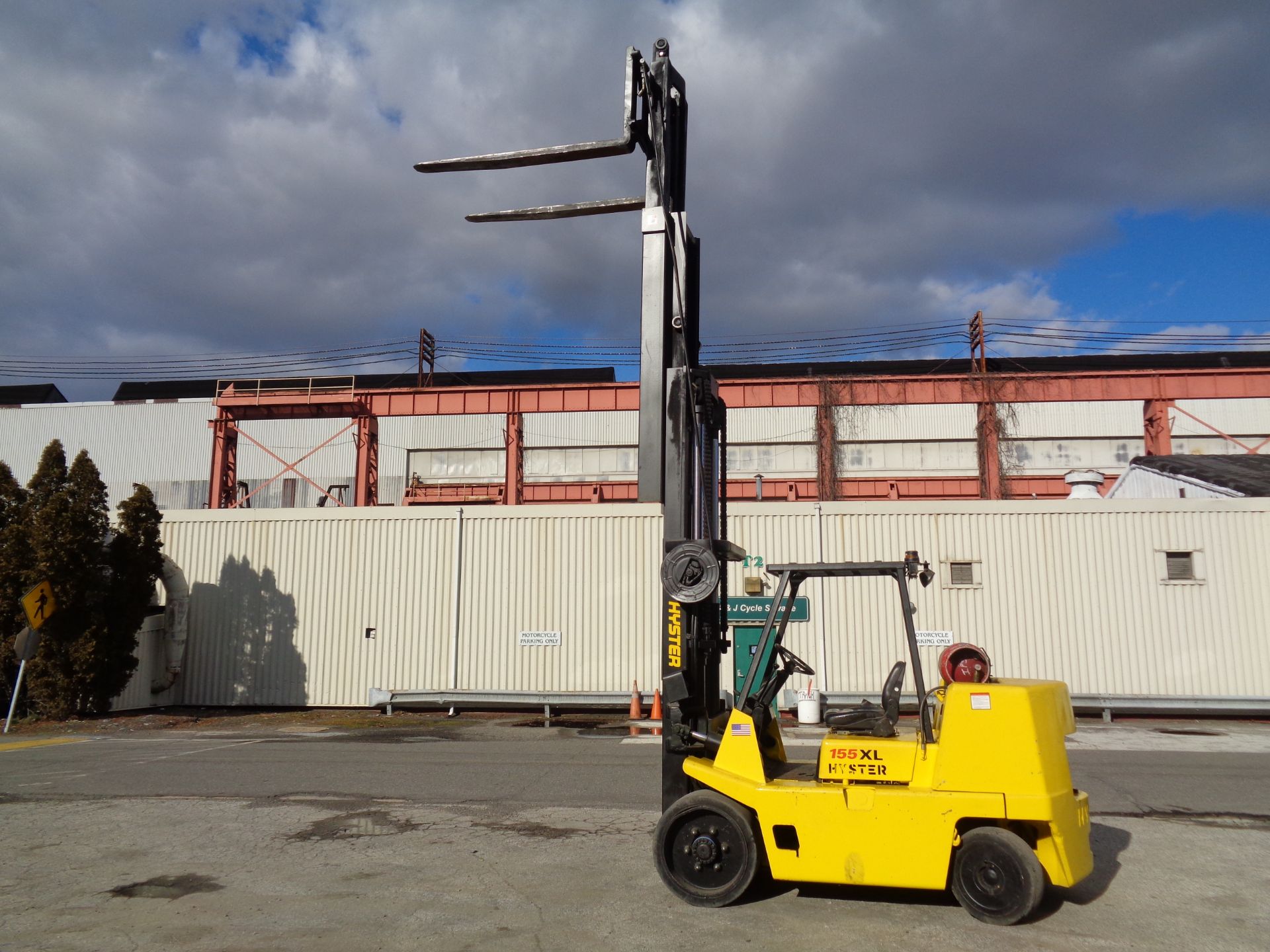 Hyster S155XL Forklift 15,500 lbs - QUAD MAST - Image 16 of 17