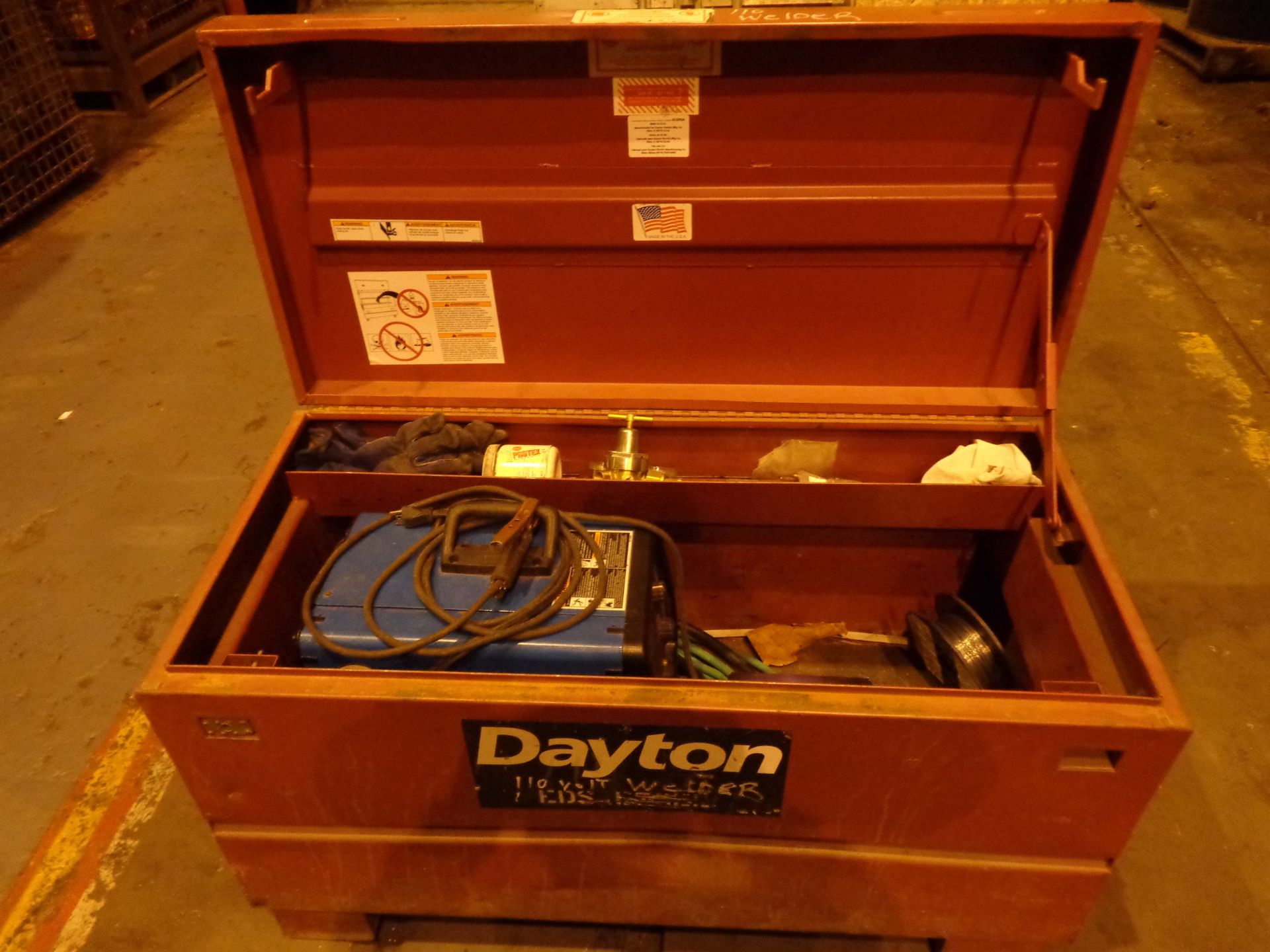 Millermatic 135 115V Welder with Dayton Box (15) - Image 3 of 14